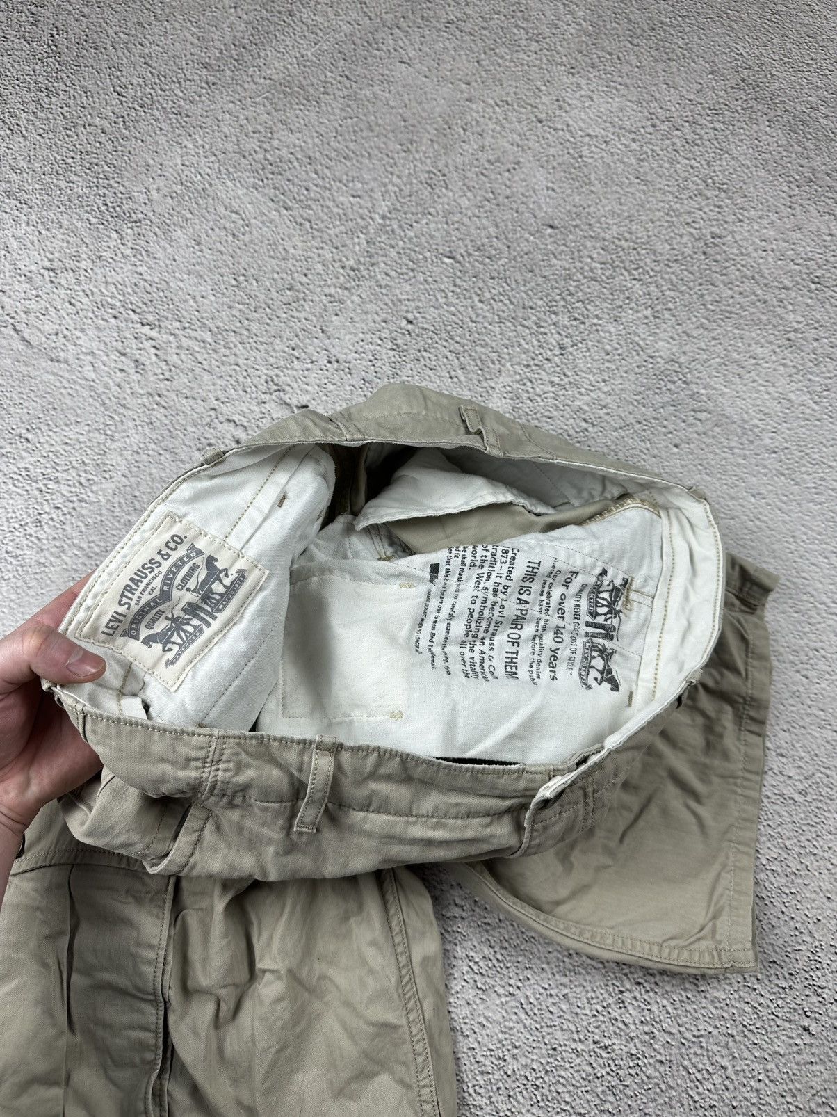 Levi's Vintage Levis Cargo Short Y2K Baggy Streetwear White Label Size US 34 / EU 50 - 11 Thumbnail