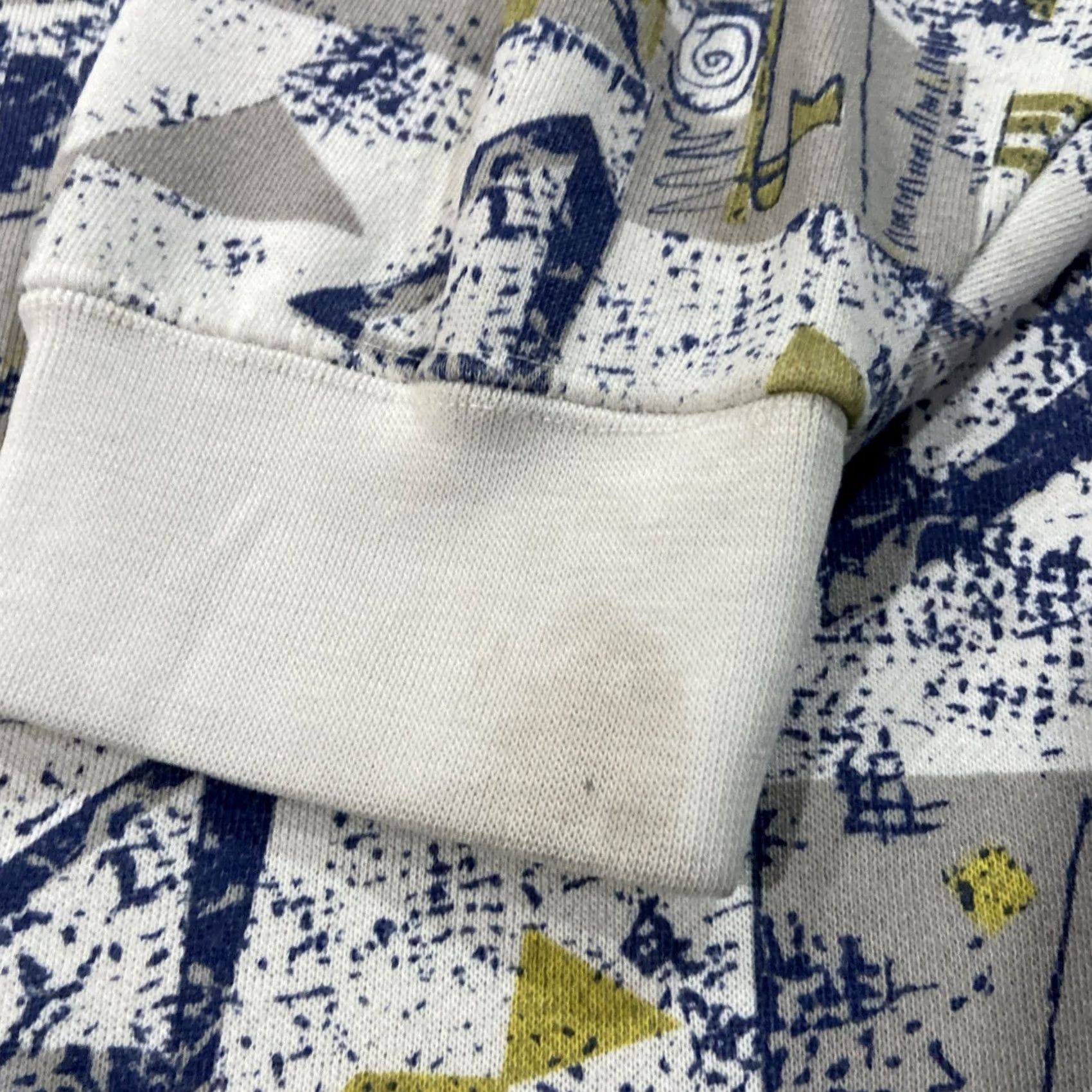 Express VINTAGE Express Sweatshirt Woman M White 90s Pullover Mock Neck Long Sleeve Front Pocket Baggy Abstract Graphic - Express 90s Theme Womens Size M / US 6-8 / IT 42-44 - 2 Thumbnail