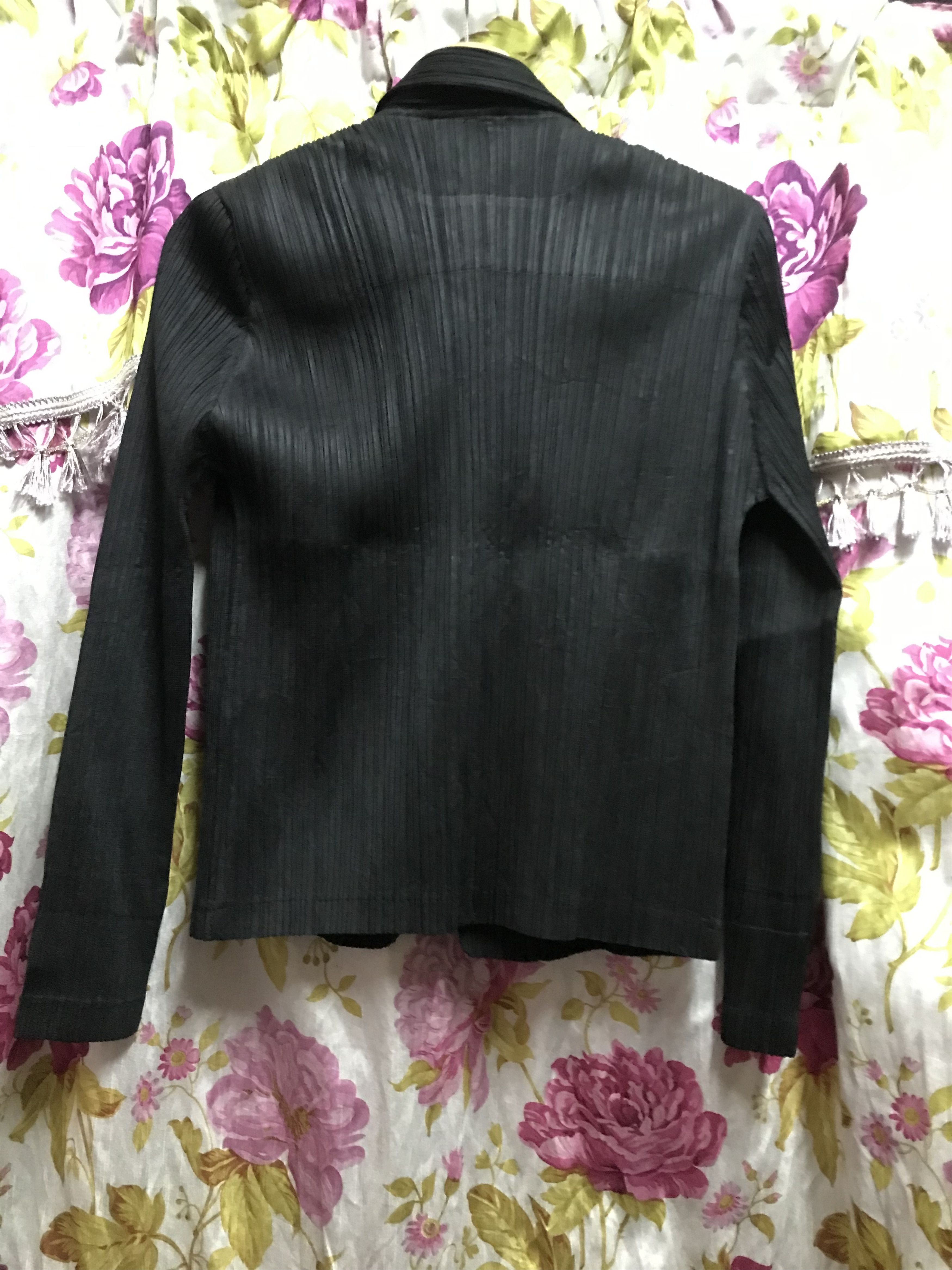 Pleats Please Issey Miyake Pleats please one button size 3 Size M / US 6-8 / IT 42-44 - 2 Thumbnail