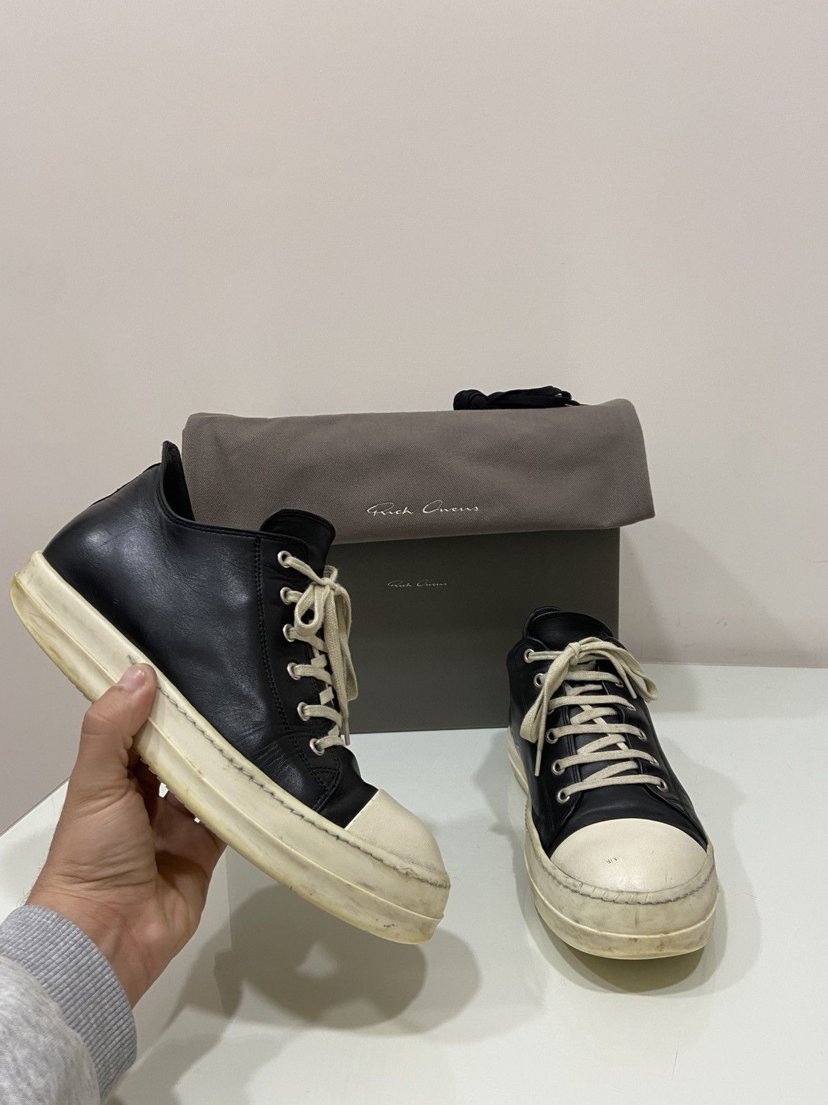 靴 RICK OWENS SS23 EDFU Vintage Sneaks  41 RICK OWENS VINTAGE SNEAKERS LOW RAMONE S/S 23 EDFU - Black