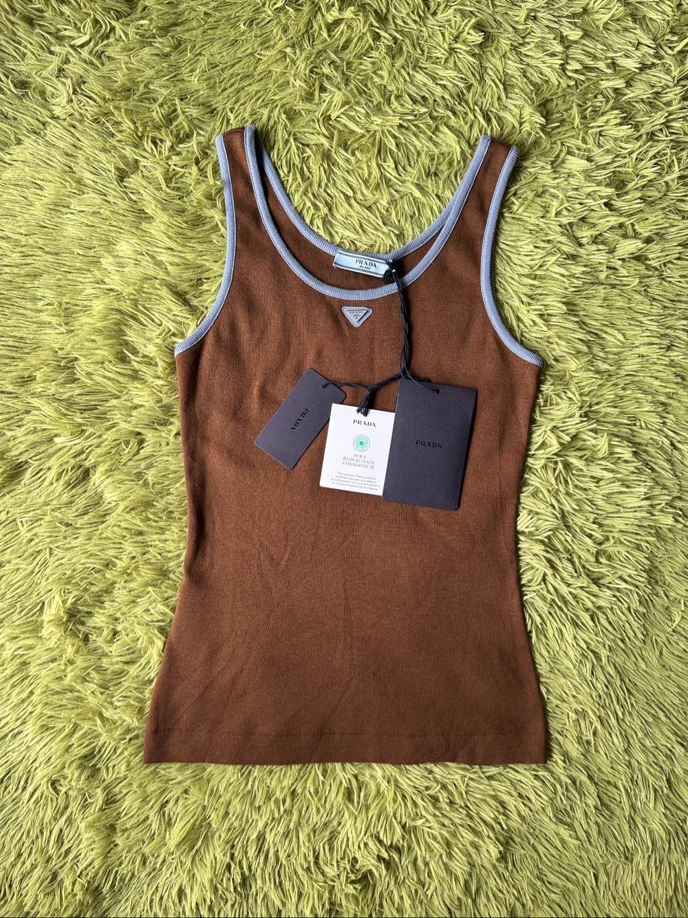 Prada Prada Triangle Logo Tank Top Size 36 Size XS / US 0-2 / IT 36-38 - 1 Thumbnail