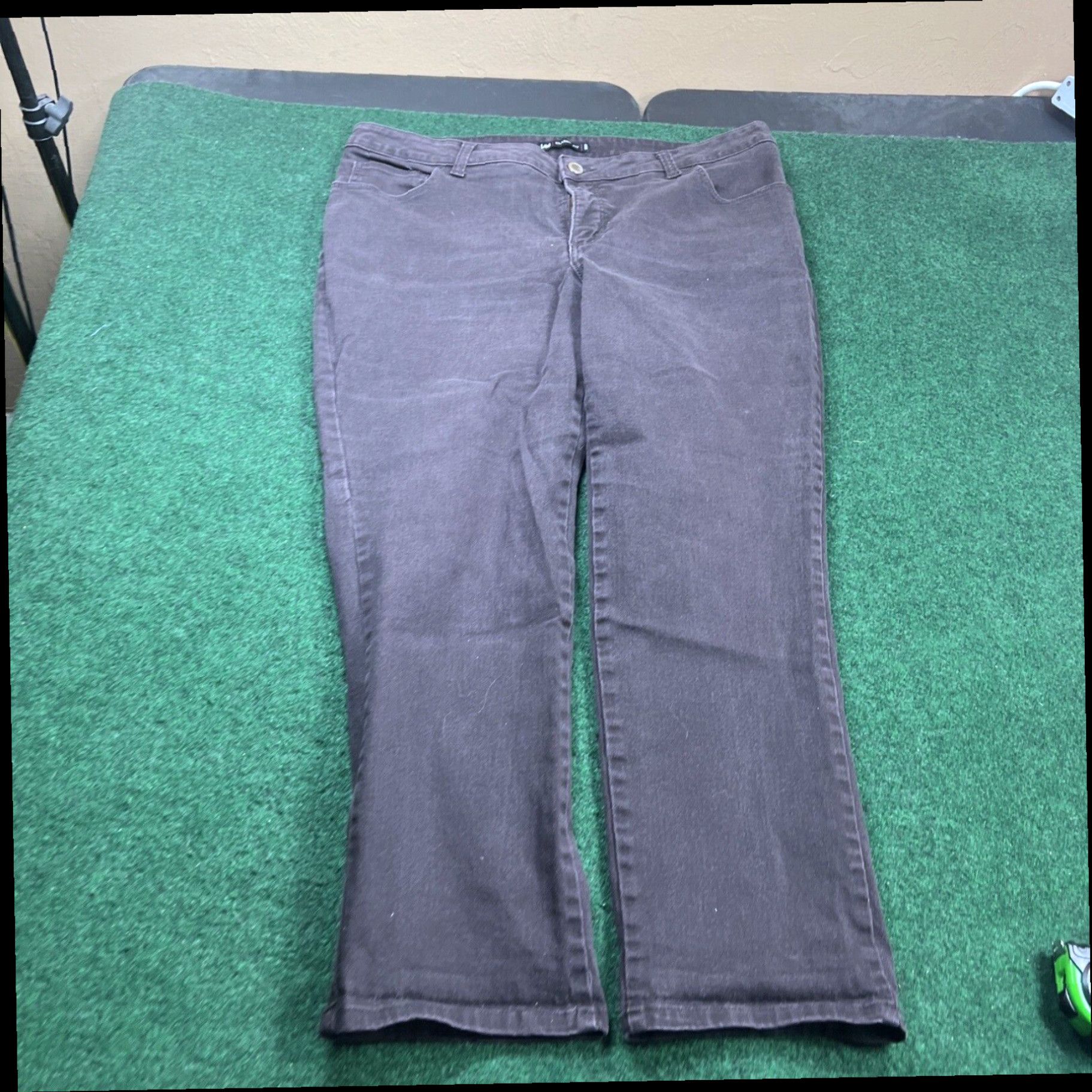 Lee Lee Womens Plus Brown At the Waist Straight Leg Denim Pants Sz 18W Medium 37x28 Size 40" / US 18 - 1 Thumbnail