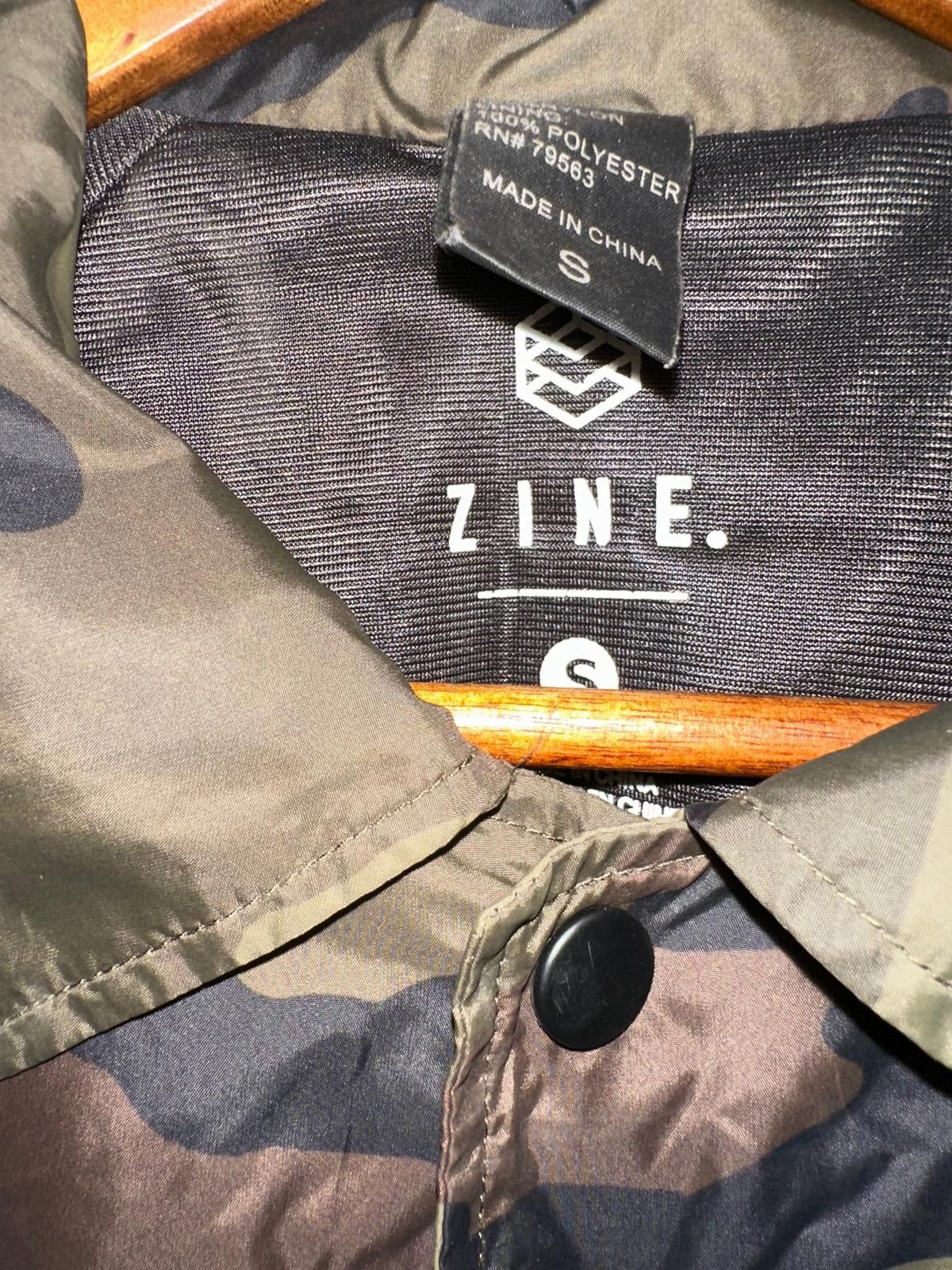 Designer Zine Camo Coach Jacket Sm Nylon Snap Streetwear Skate Zumiez Size US S / EU 44-46 / 1 - 3 Thumbnail