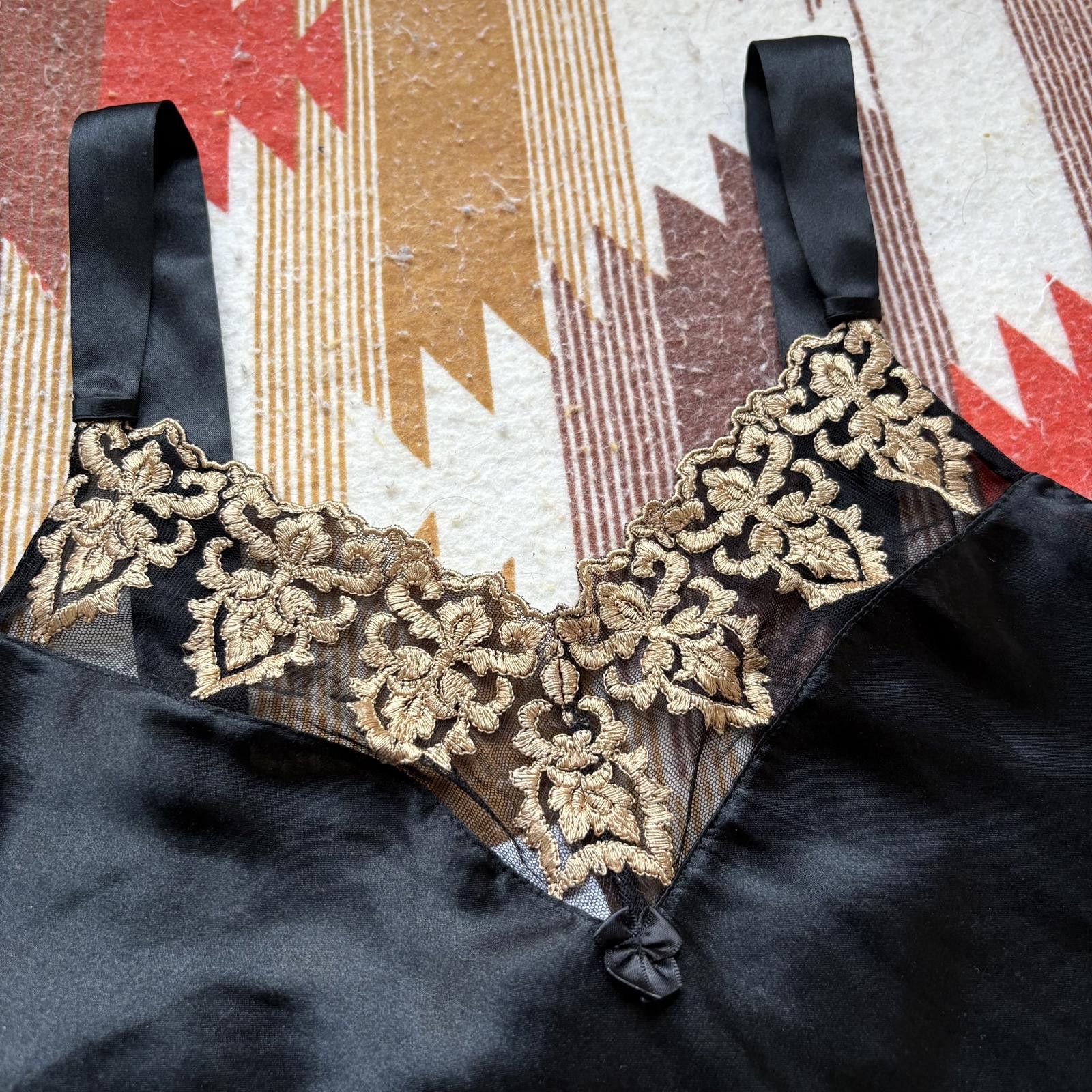 Vintage Vintage Y2K Black Gold Embroidered Silk Cami Camisole Top Size M / US 6-8 / IT 42-44 - 4 Thumbnail