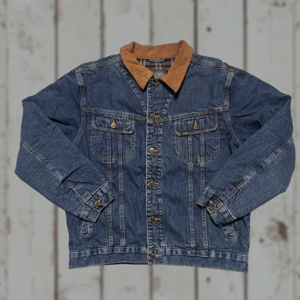 Lee VINTAGE Lee Denim Lined Leather Trim Trucker Work Ranch Barn Jacket M-L Jacket Mens Unisex Denim Blue 90s Americana USA Western Workwear Bomber Jacket Size US M / EU 48-50 / 2 - 1 Thumbnail