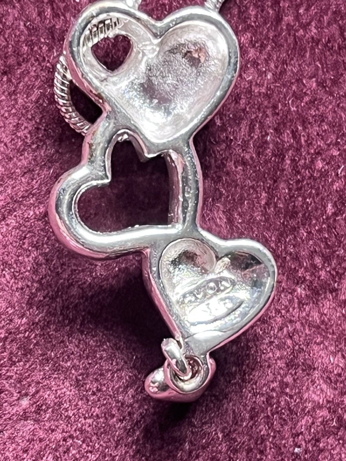 Other Avon triple heart, Silvertone necklace Size ONE SIZE - 4 Thumbnail
