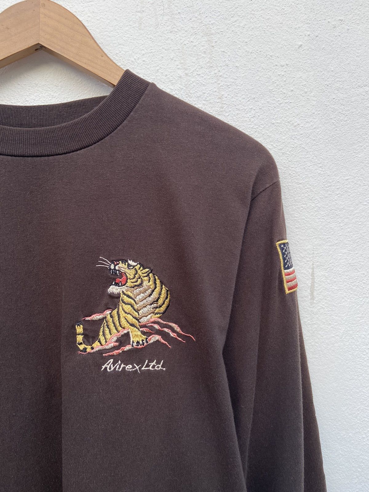 Avirex 🔥 Avirex t shirt long sleeve sukajan tiger motive Size US L / EU 52-54 / 3 - 5 Thumbnail