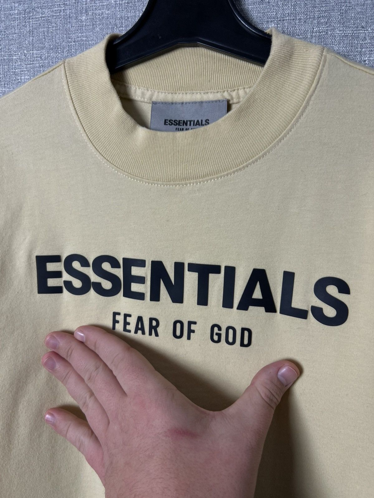 Fear of God FEAR OF GOD Essentials Women’s Big LOGO Long Sleeve Tee FOG Size L / US 10 / IT 46 - 3 Thumbnail