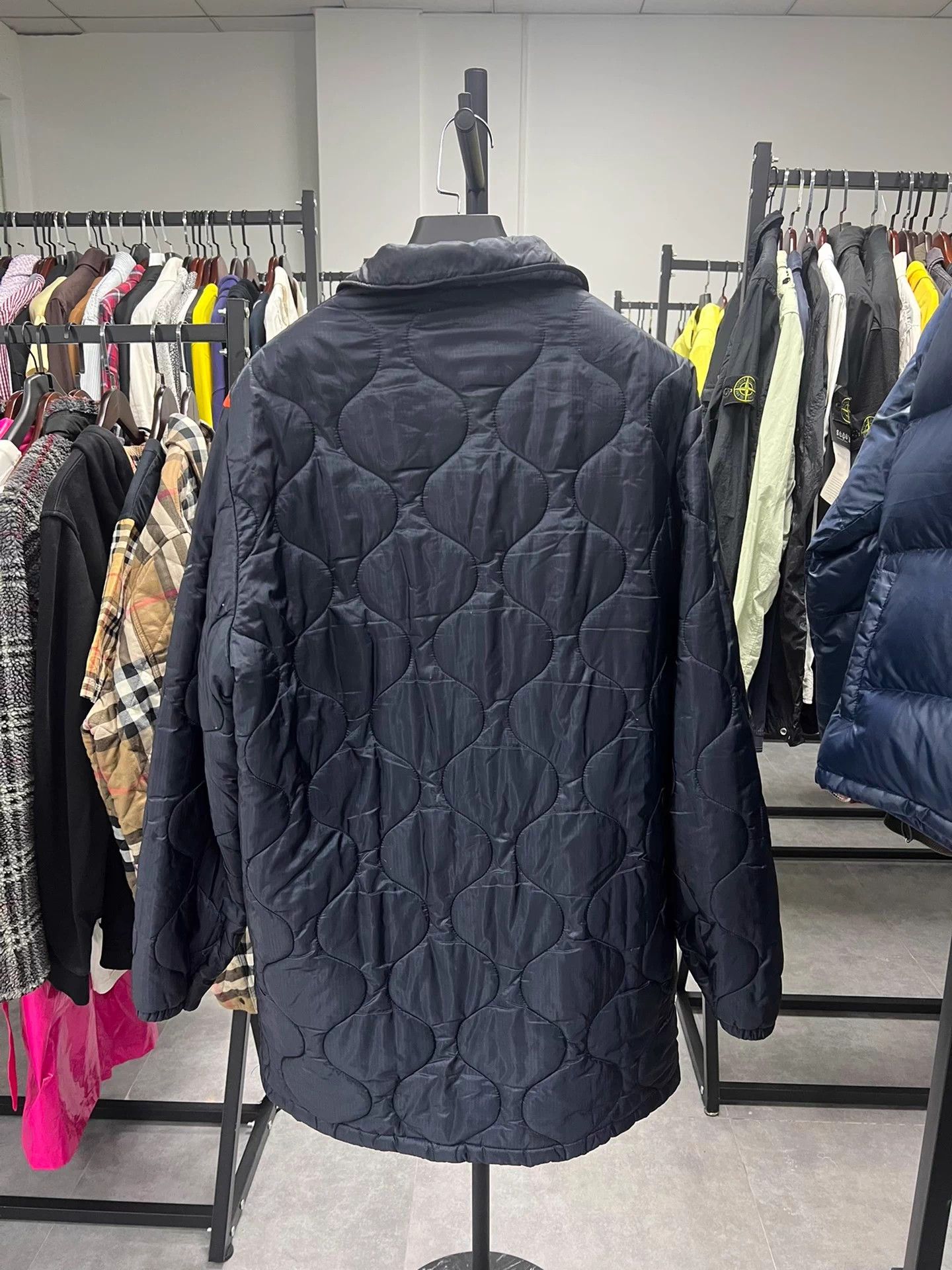 Gucci Gucci down jacket Size L / US 10 / IT 46 - 2 Thumbnail