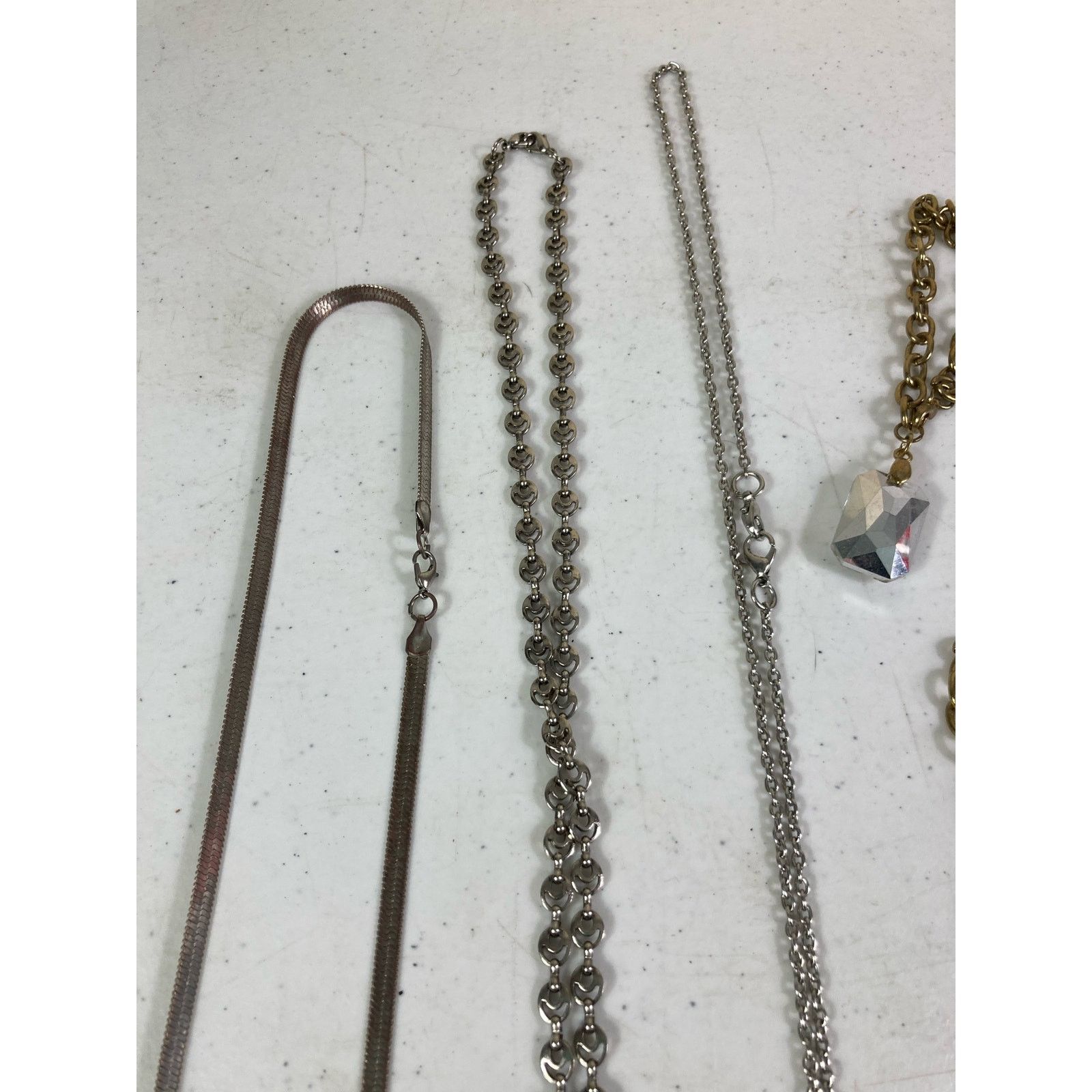 Other Costume Jewelry Lot Assorted Necklaces and Bracelets Trendy Size ONE SIZE - 11 Thumbnail