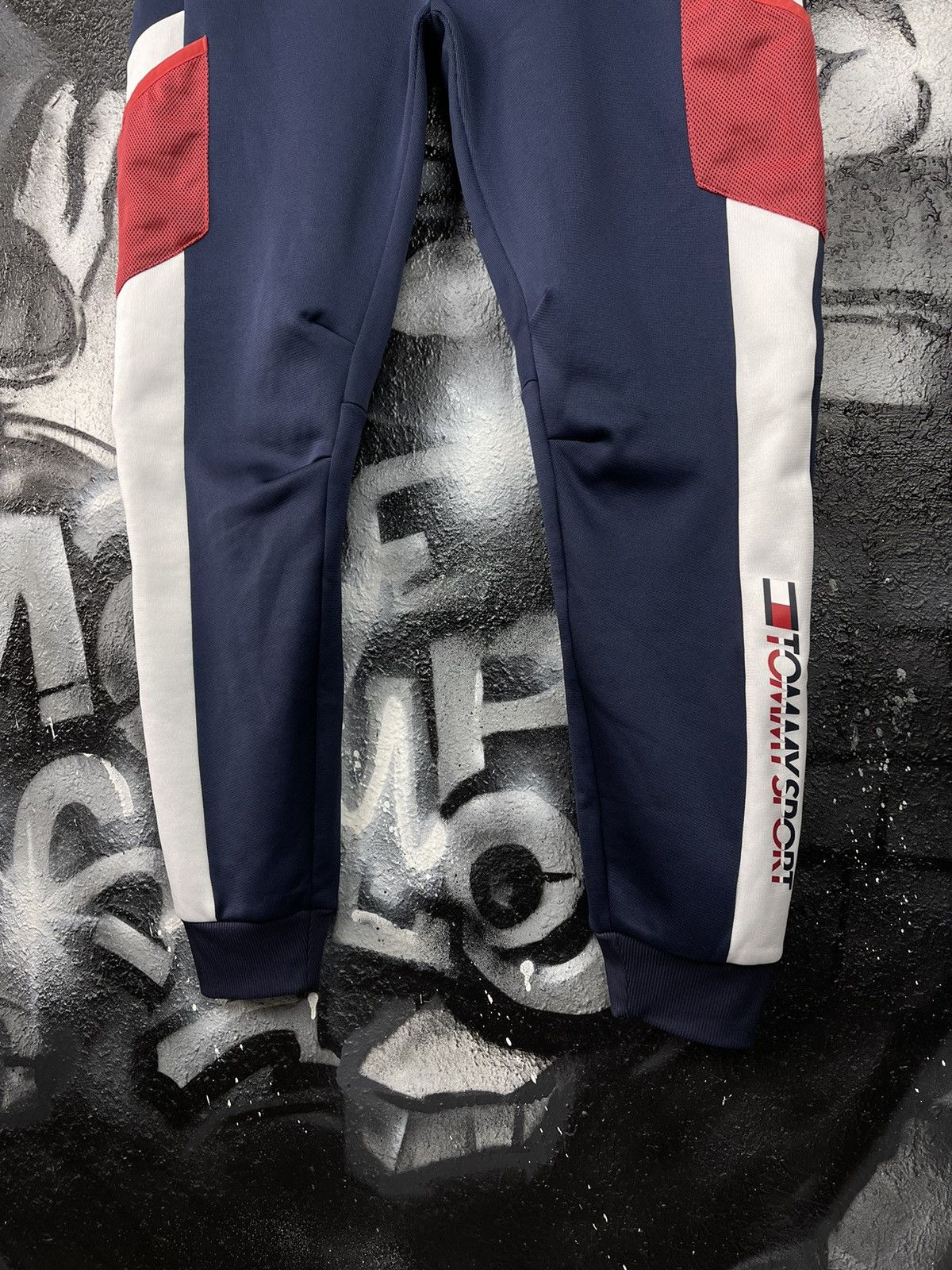 Tommy Hilfiger Tommy Hilfiger Sport Track Pants Men’s Size Large Size US 34 / EU 50 - 4 Thumbnail