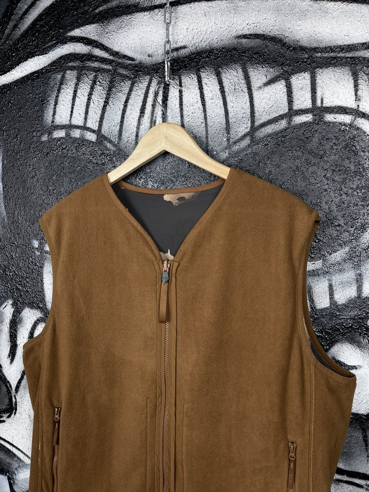 H&M H&M Move Reversible Outdoor Fleece Vest Men’s Gilet Size M Size US M / EU 48-50 / 2 - 8 Thumbnail