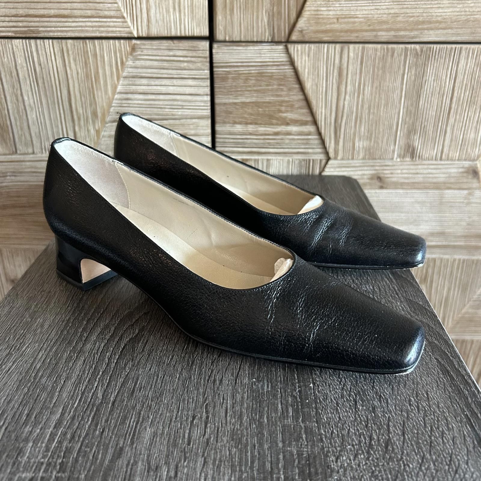 Other Talbots Black Leather Low Pumps Womens Size 8 N Size US 8 / IT 38 - 1 Thumbnail