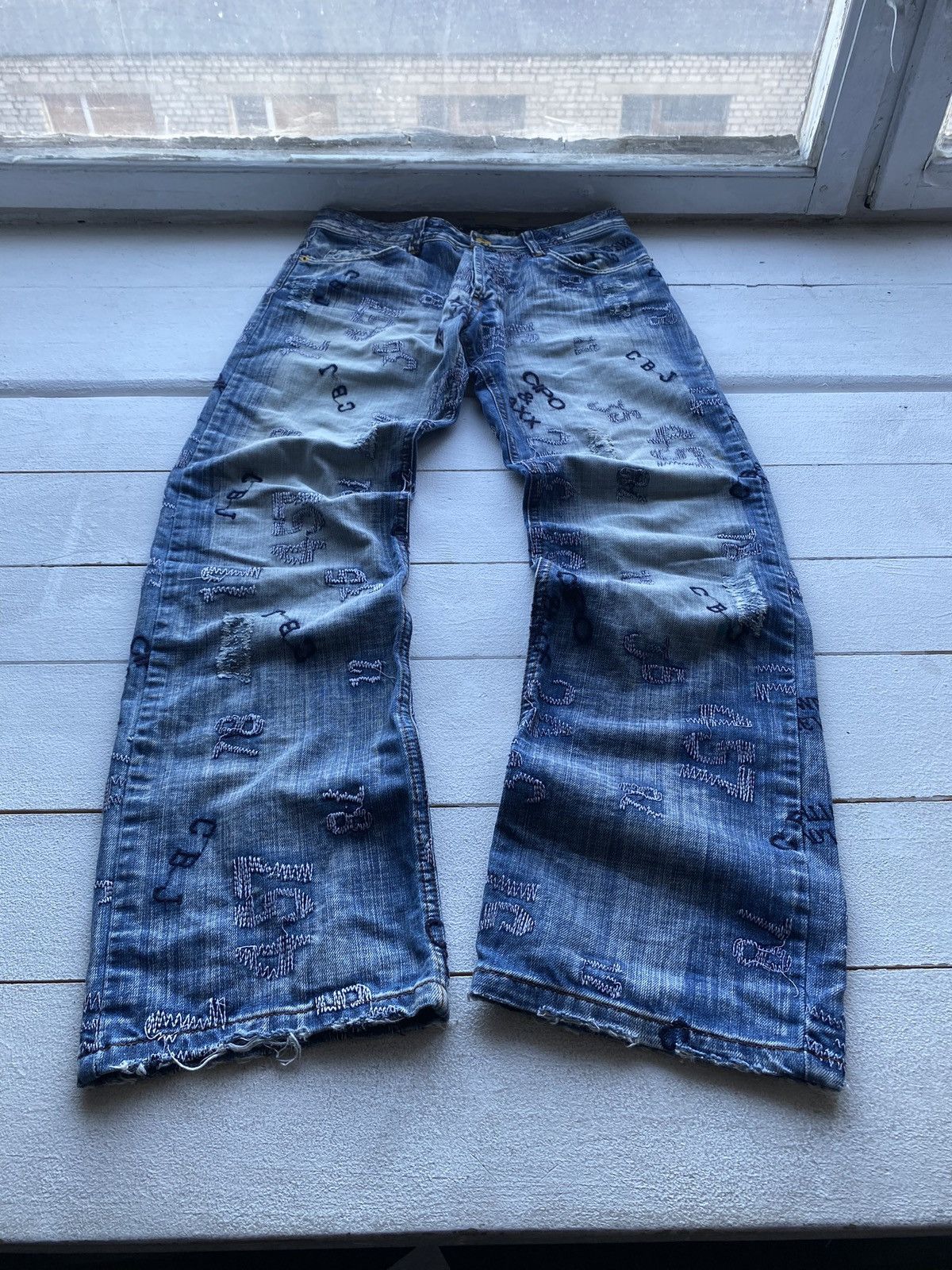 Japanese Brand × Vintage RARE Japanese y2k Opium Gothic Punk Distressed Mens Jeans Size US 30 / EU 46 - 1 Thumbnail