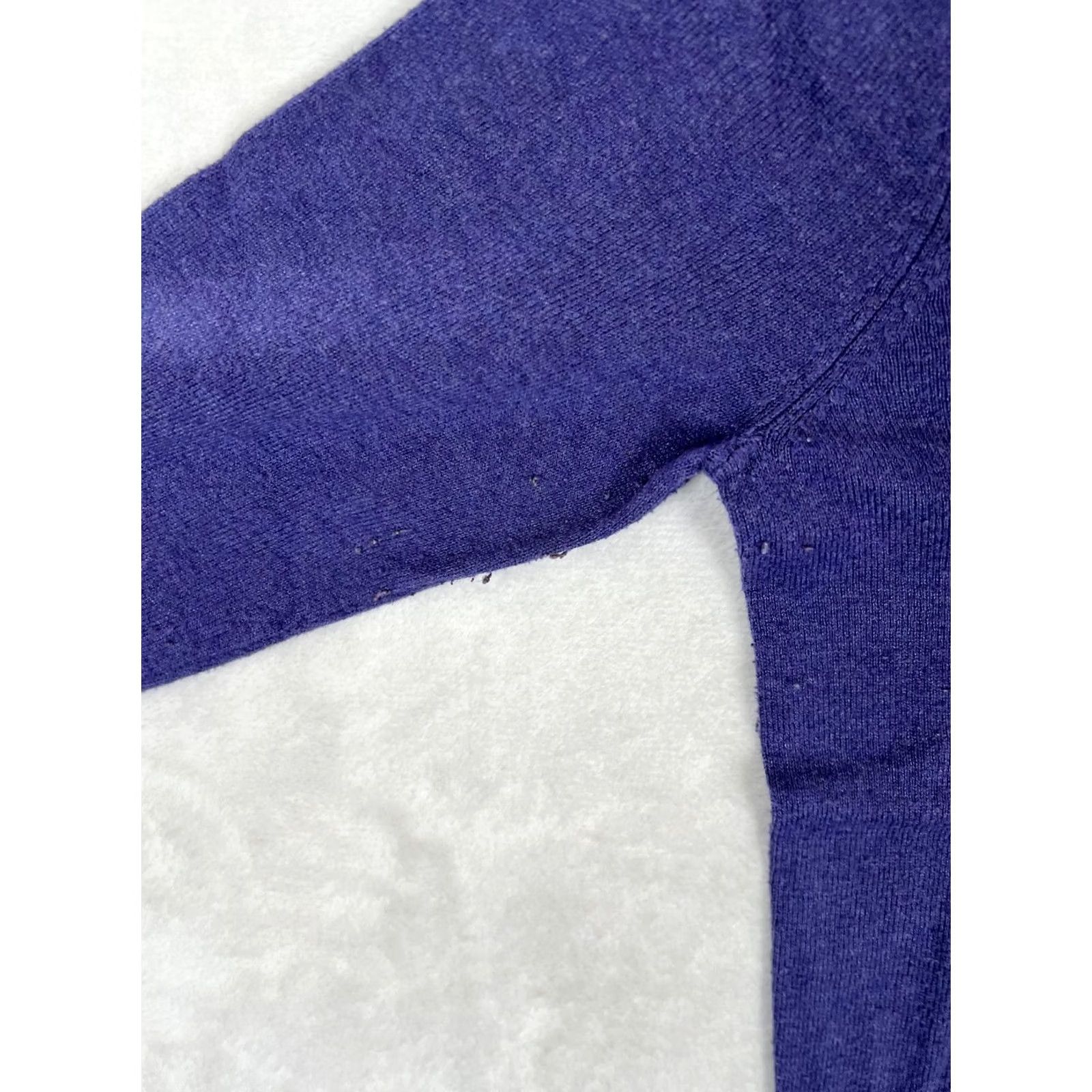 Mossimo VINTAGE Mossimo Sweater Womens Medium Purple V Neck Lightweight Knit Pullover Size M / US 6-8 / IT 42-44 - 4 Thumbnail