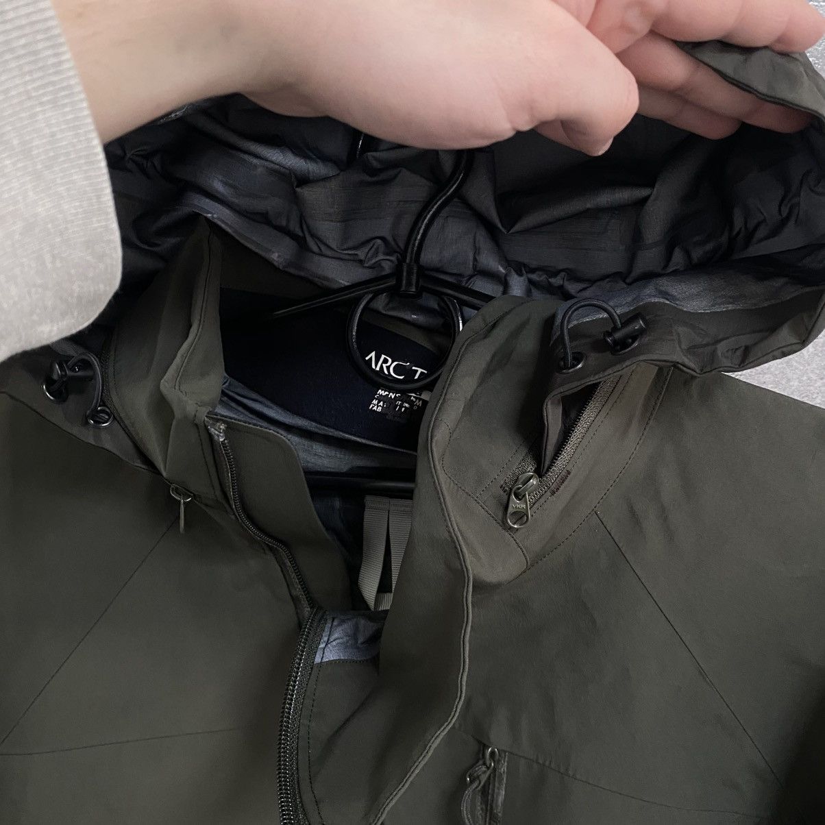 Arc'teryx Men's Arcteryx Beta Gore-Tex Pro Shell Recco Jacket Size US L / EU 52-54 / 3 - 9 Thumbnail