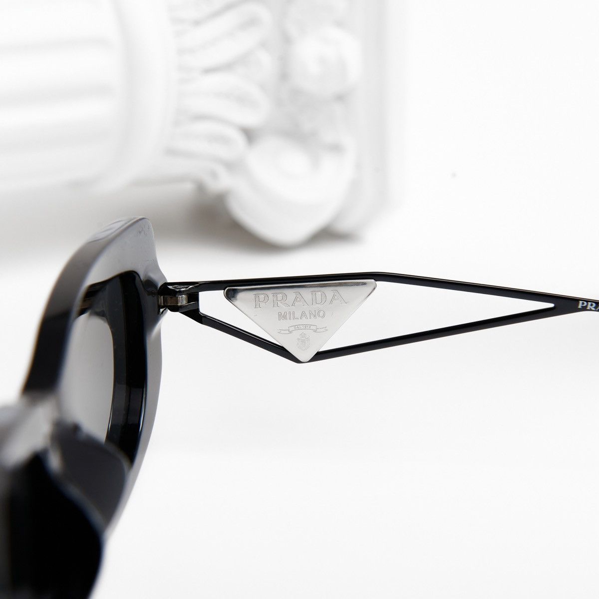 Prada PRADA 0PR 14YS 1AB5S0 SUNGLASSES Size ONE SIZE - 4 Thumbnail