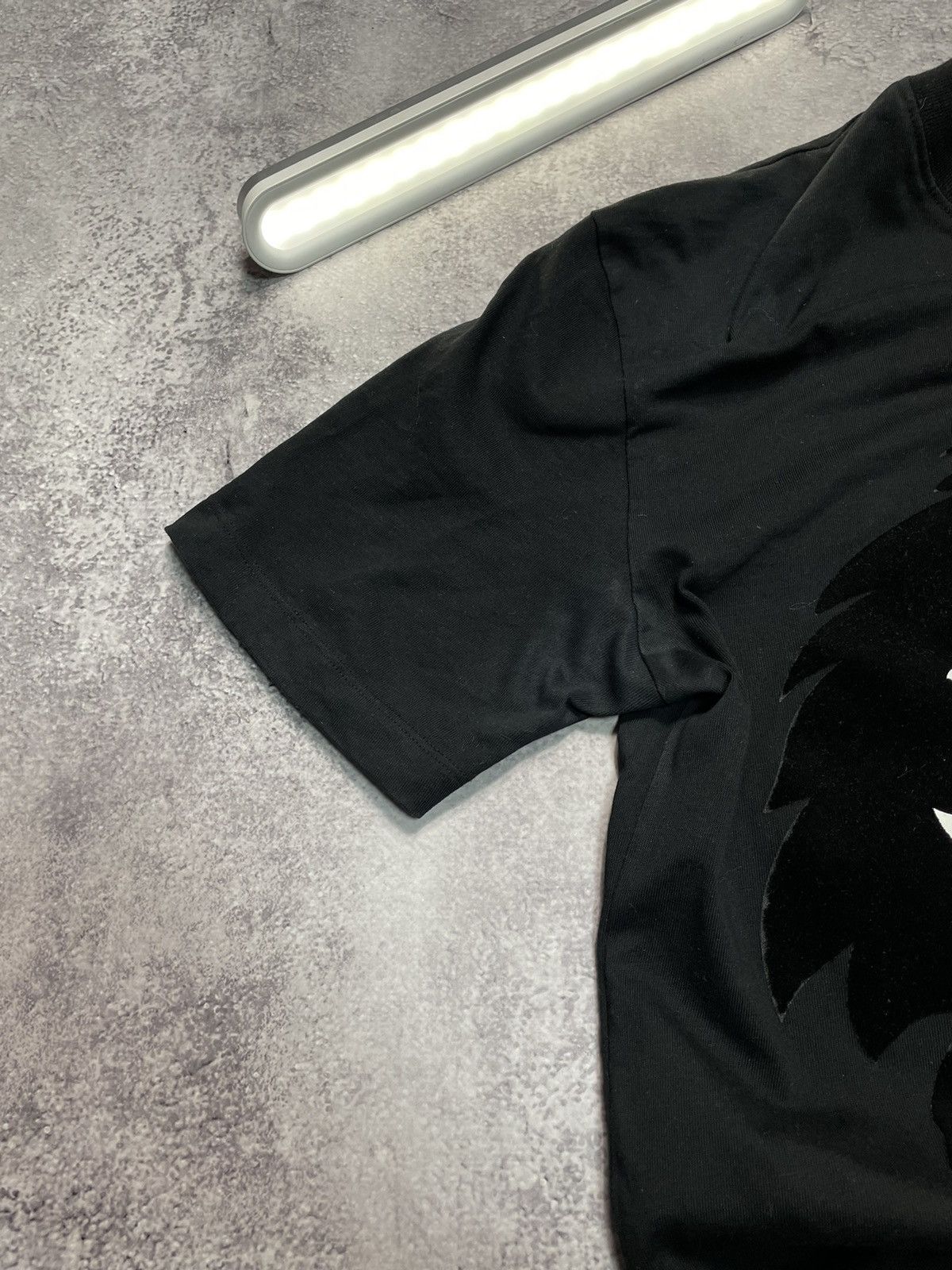 Alexander McQueen Alexander McQueen Monster Velour Velvet Logo Tee S Size US S / EU 44-46 / 1 - 2 Thumbnail