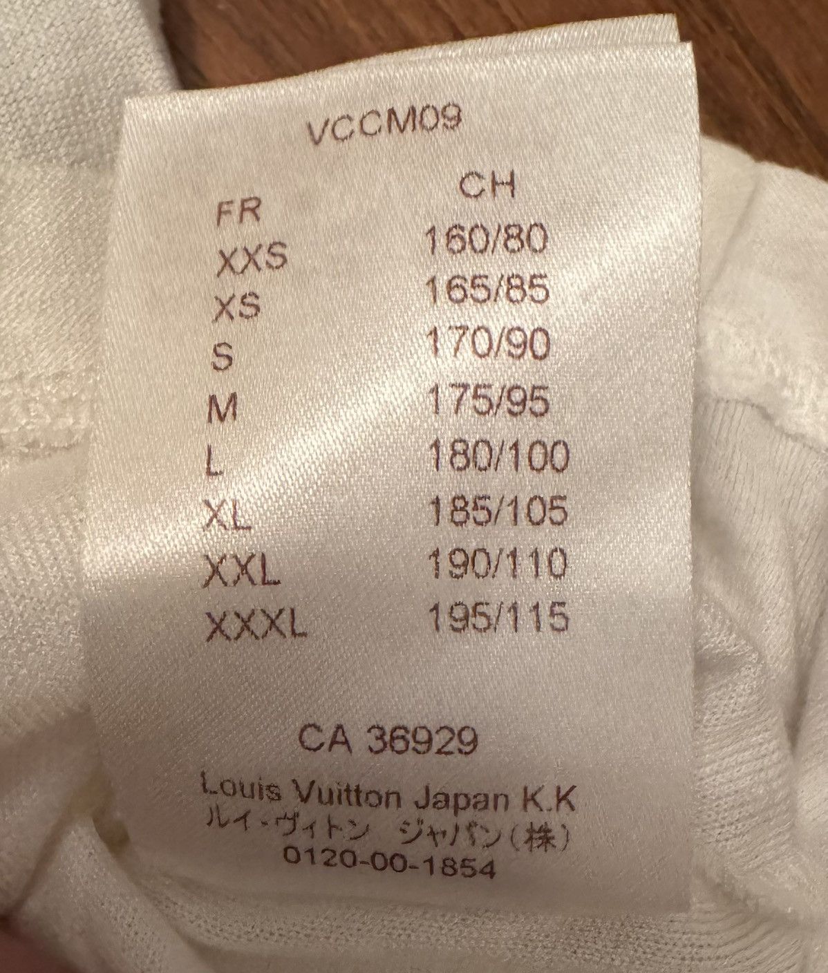 Louis Vuitton LV white tee Size US M / EU 48-50 / 2 - 8 Thumbnail