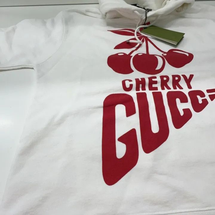 Gucci Gucci Gucci x Disney Cherry Print Hoodie -2506 Size US M / EU 48-50 / 2 - 5 Thumbnail