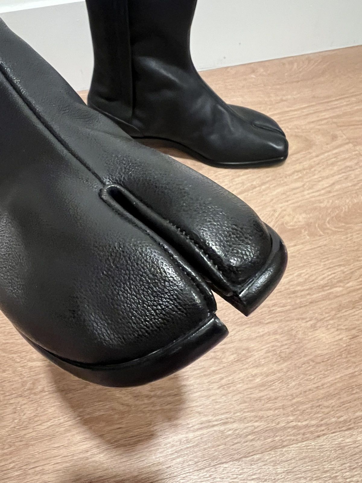 Maison Margiela Maison Margiela Tabi Boot Low Heel 42 Size US 9 / EU 42 - 9 Thumbnail