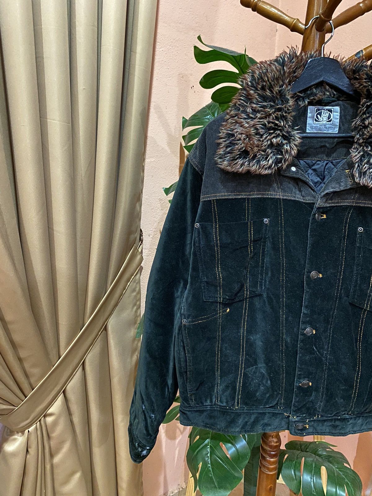 Body Glove Vintage Black Body Glove Corduroy Sherpa-Lined Jacket Size US M / EU 48-50 / 2 - 7 Thumbnail