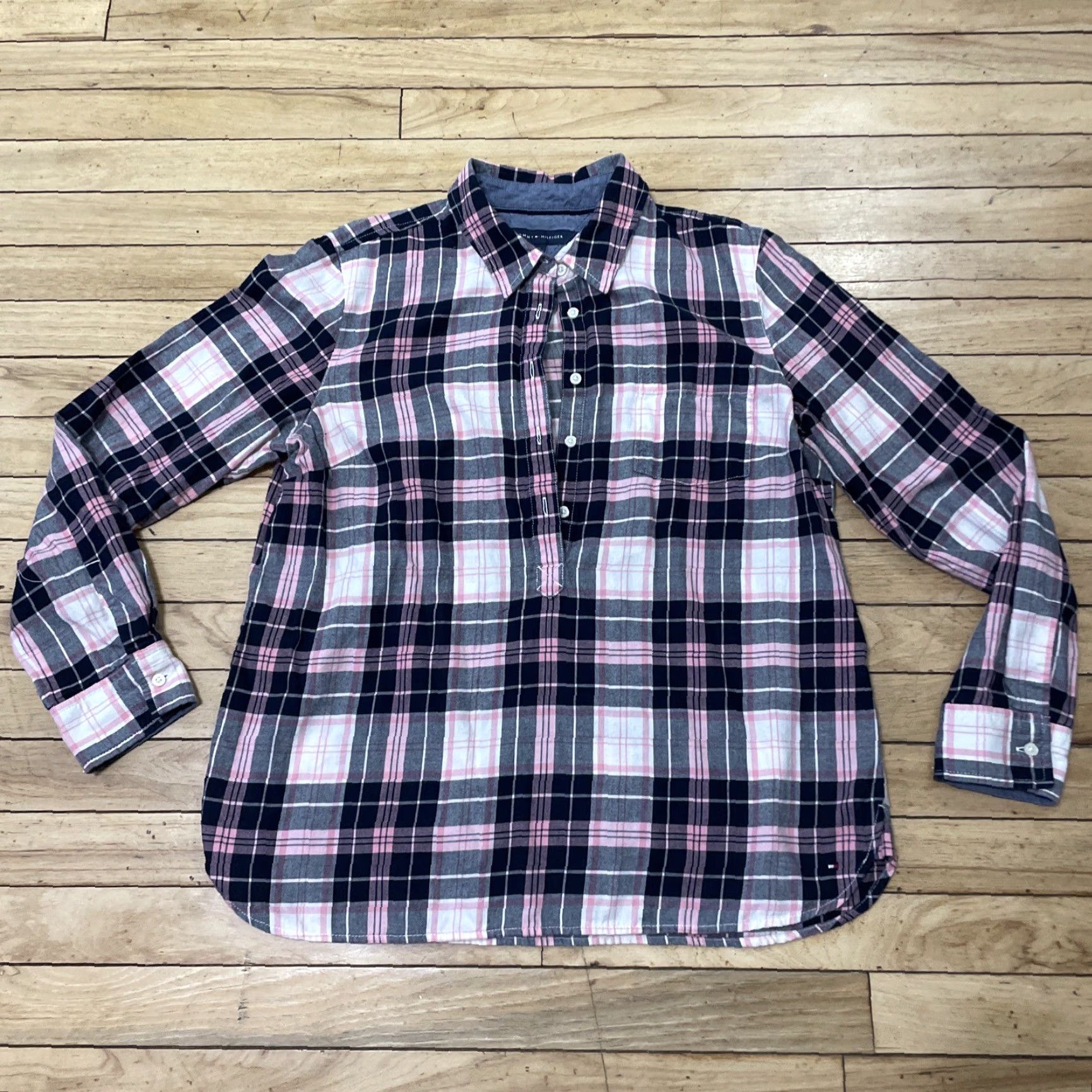 Tommy Hilfiger TOMMY HILFIGER Henley Shirt Women L Pink Plaid Western Surf Girl Y2K Sporty All Seasons Breathable Button-Up Casual Shirt Size L / US 10 / IT 46 - 2 Thumbnail