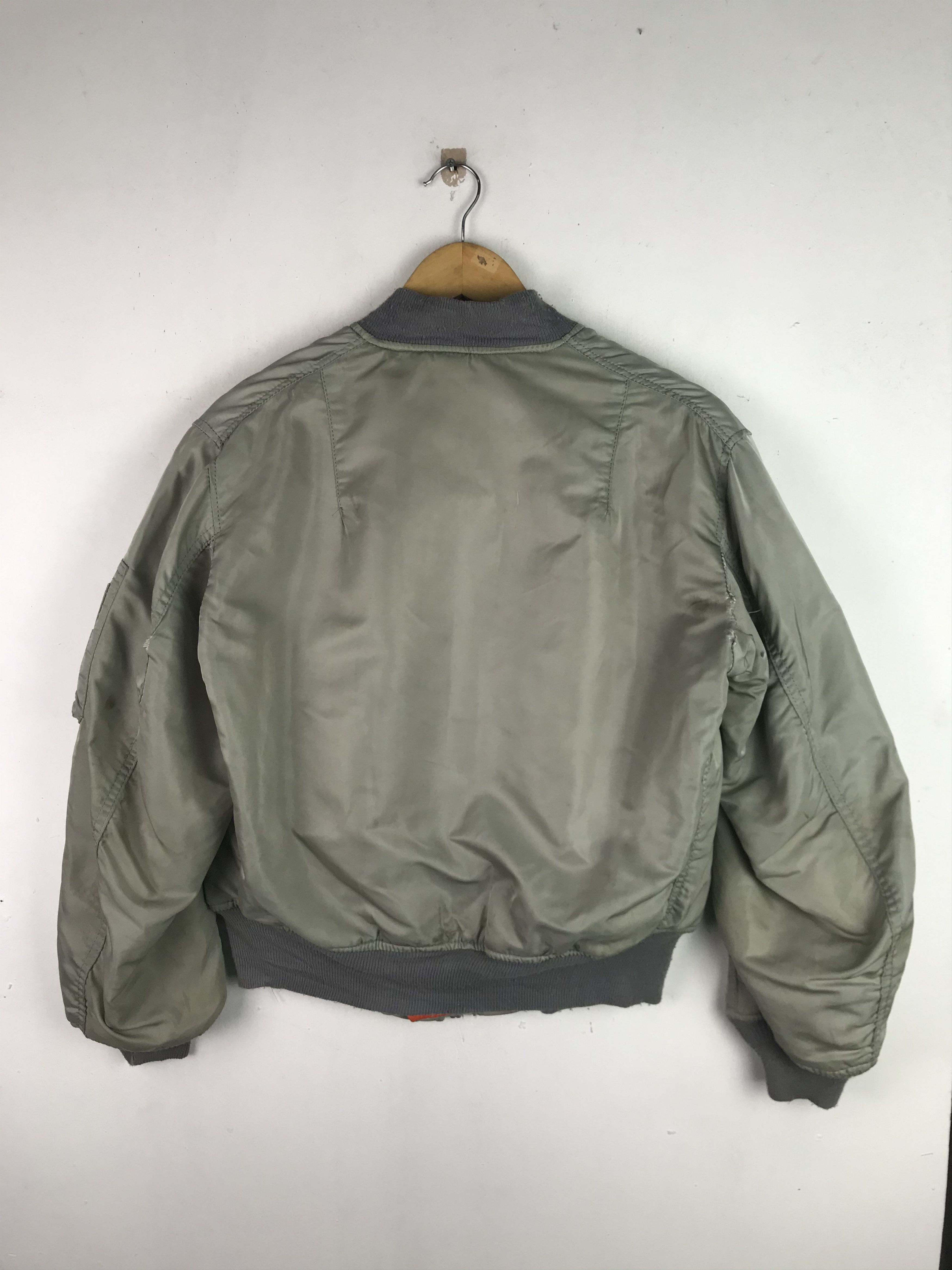 Alpha Industries Alpha Industries Ma-1 Bomber Jacket Distressed Design Size US S / EU 44-46 / 1 - 2 Thumbnail