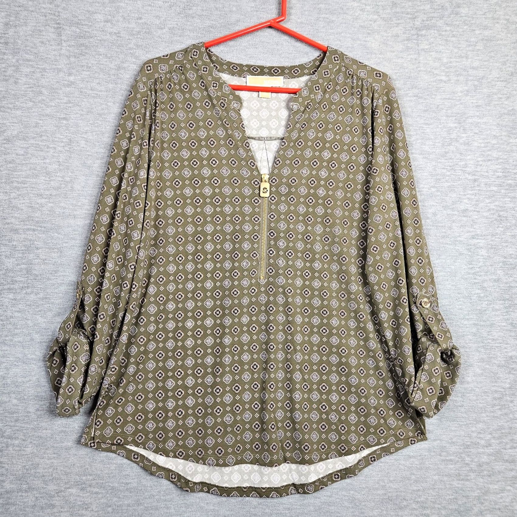 Michael Kors Michael Kors Women's Green 1/4 Zipper Roller Sleeve Top Size L Shirt Adult Regular Short Sleeve Zipper Green Womens Size L / US 10 / IT 46 - 2 Thumbnail