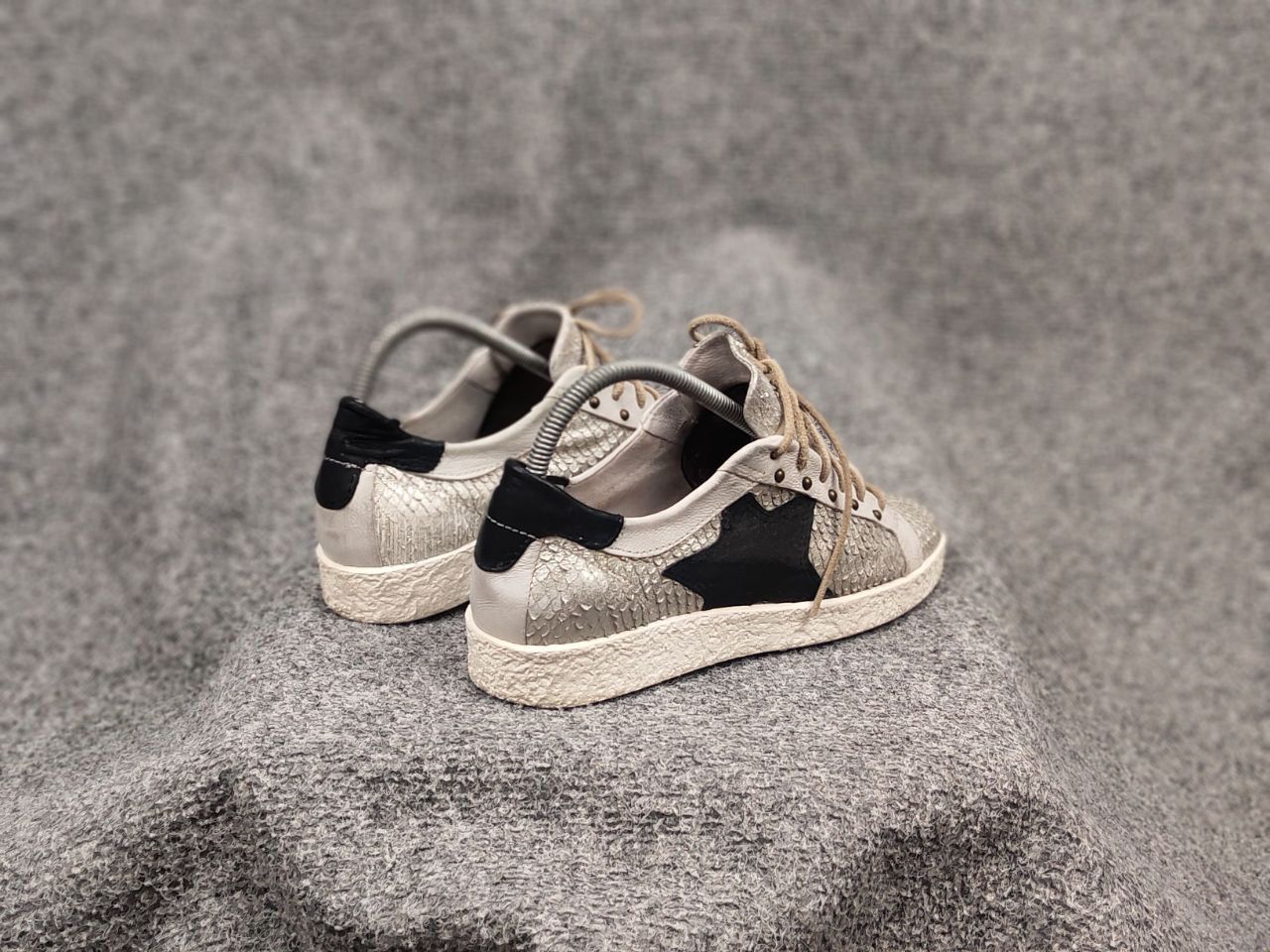 A.S.98 A.S.98 Airstep Design Silver Leather Low Top Lace Sneakers Size US 9 / IT 39 - 13 Thumbnail