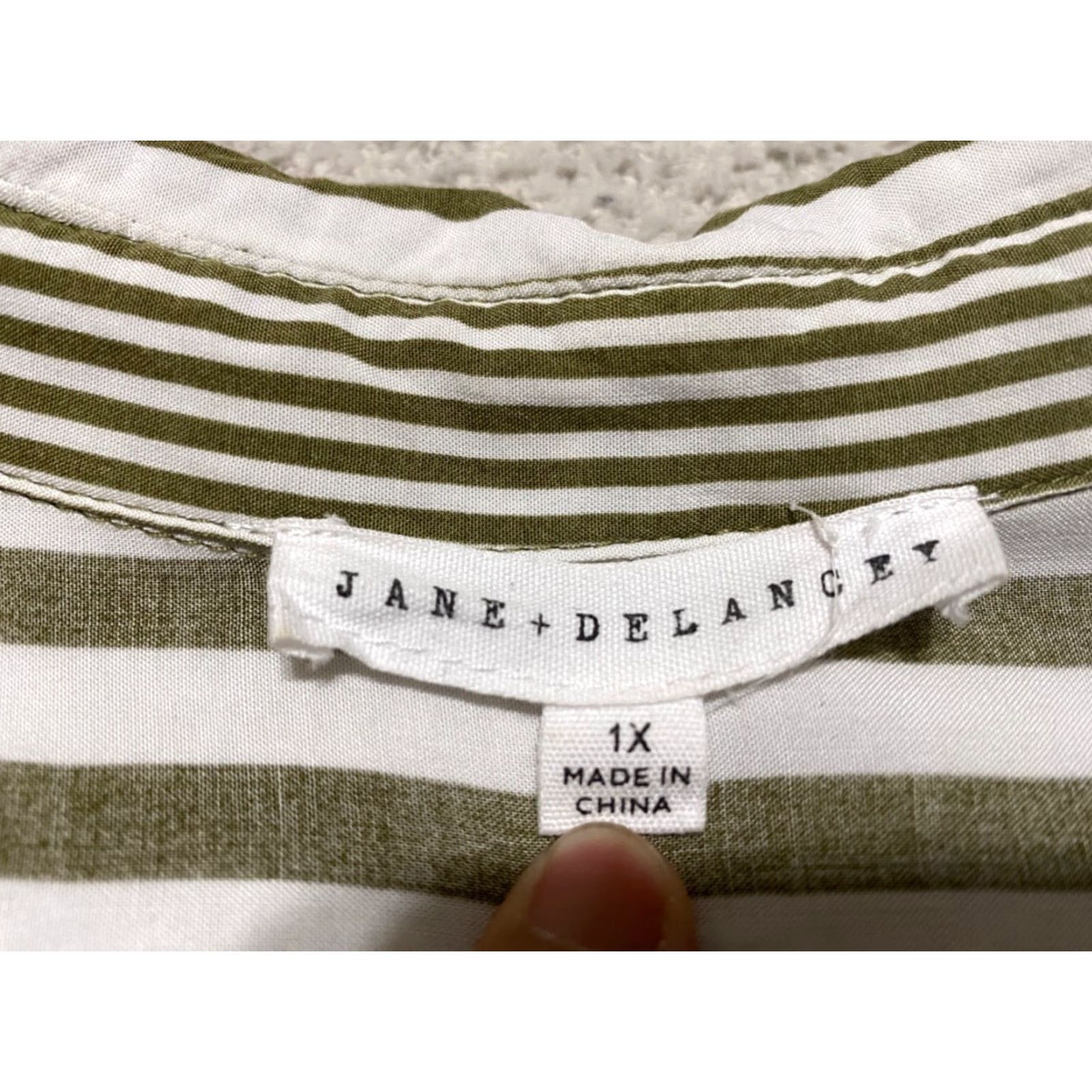 Vintage Jane and Delancey Womens 1X Plus Shirt Green Striped S/S Collared Pullover Size XL / US 12-14 / IT 48-50 - 5 Thumbnail