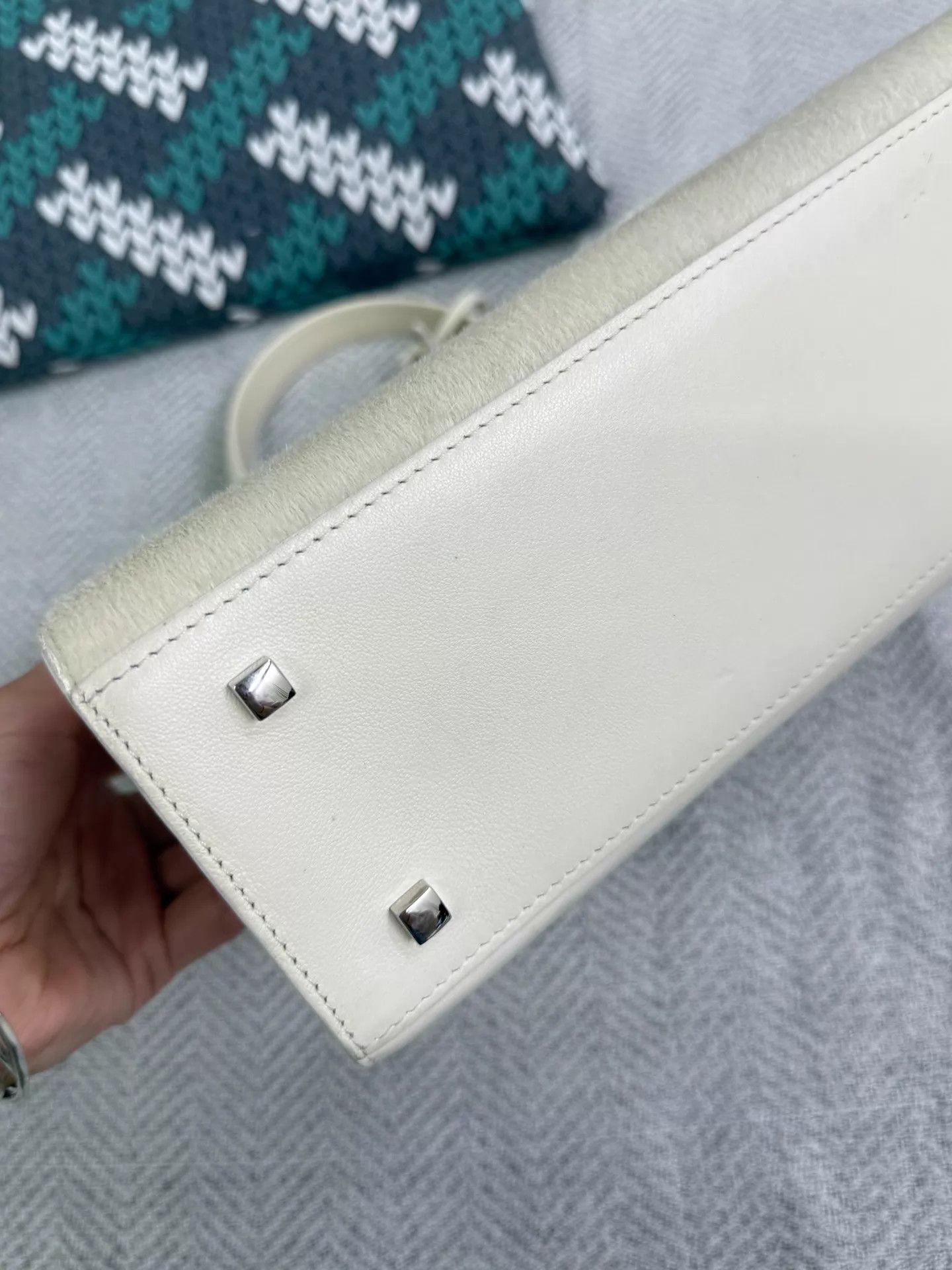 Delvaux Delvaux Ultra White Fur Paneled Tempête Shoulder Bag Size ONE SIZE - 4 Thumbnail