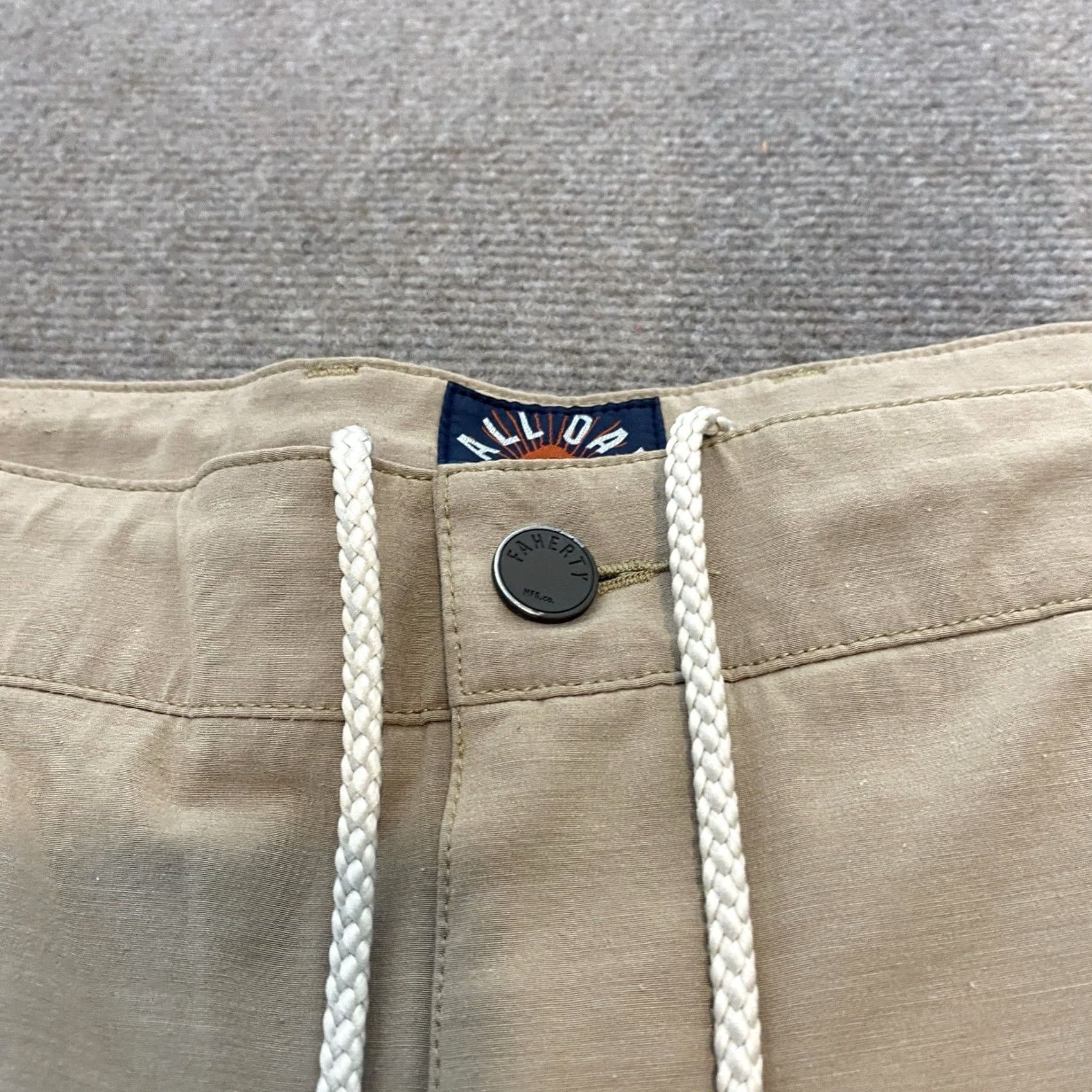 Faherty Faherty Shorts Mens 38 Beige 9" All Day Polyester Performance Drawstring Golf Size US 38 / EU 54 - 2 Thumbnail
