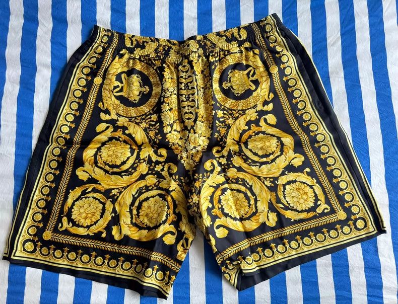 Versace Versace Men's classic shorts Size US 40 / EU 56 - 2 Thumbnail