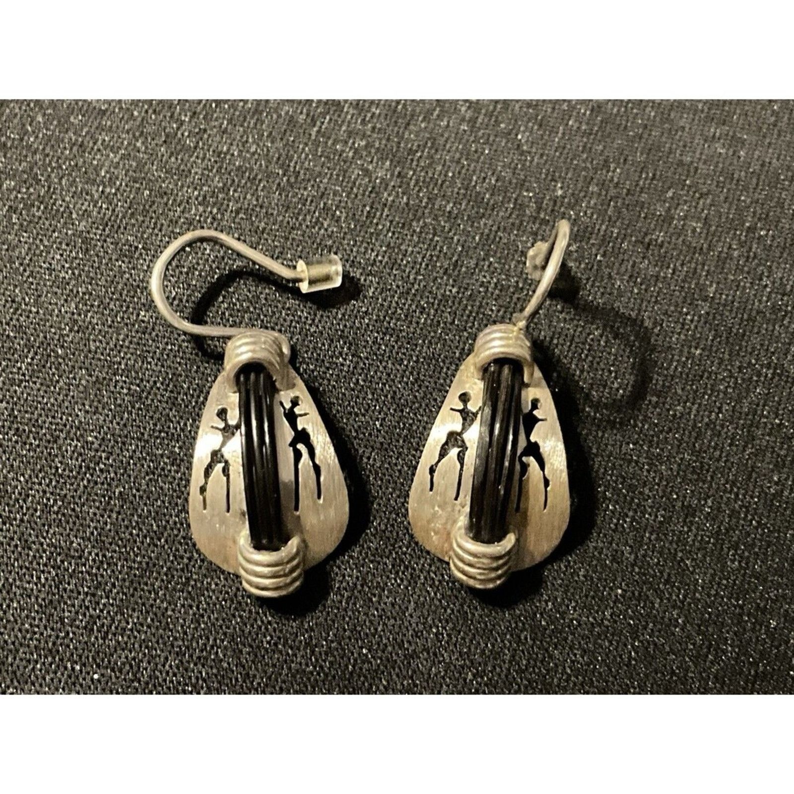 Other 925 Post Fish Hook Vintage Native Laser Leather Accent Size ONE SIZE - 1 Thumbnail