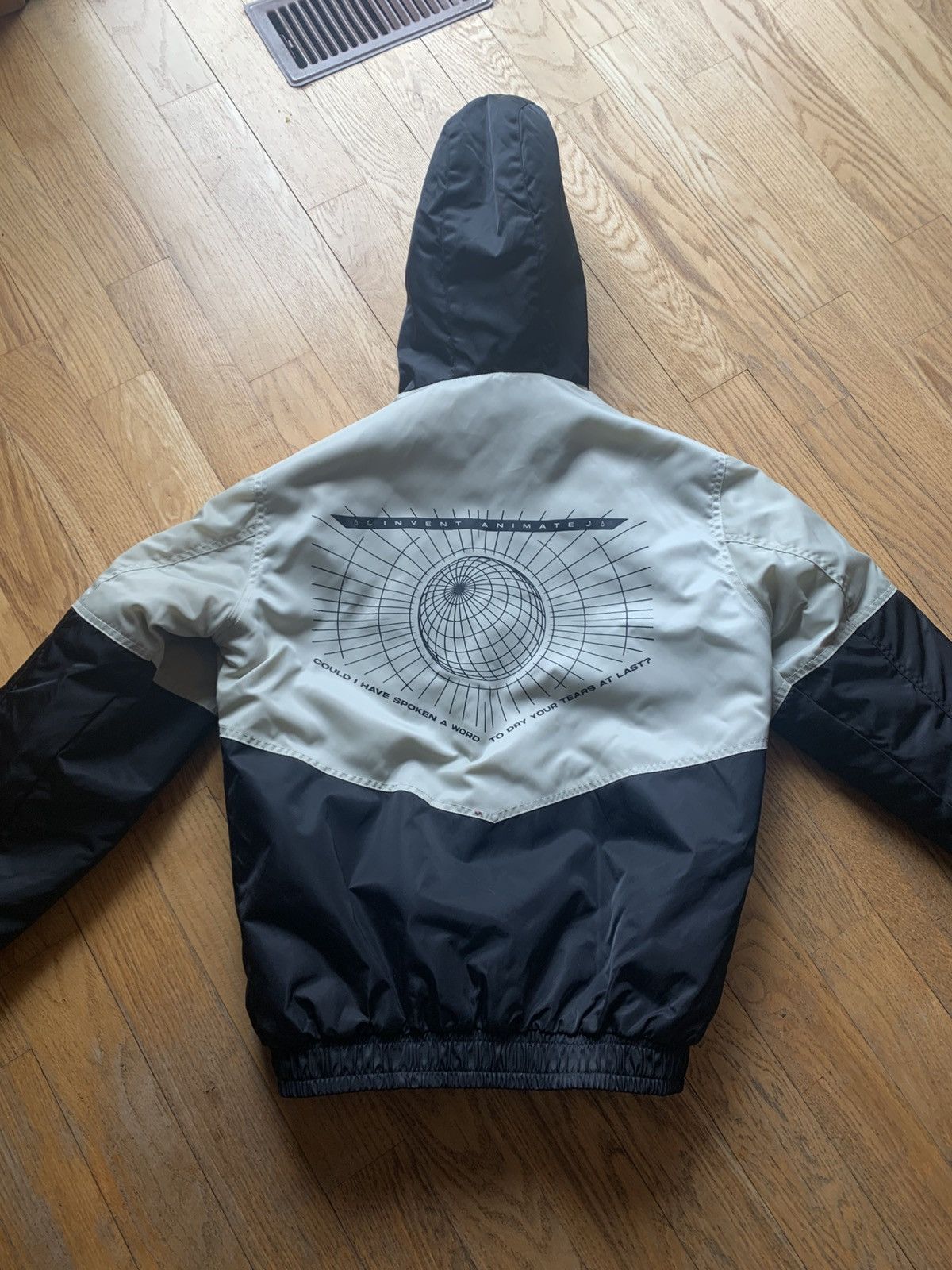 Other Invent Animate Secret Sun Jacket Size US L / EU 52-54 / 3 - 4 Thumbnail