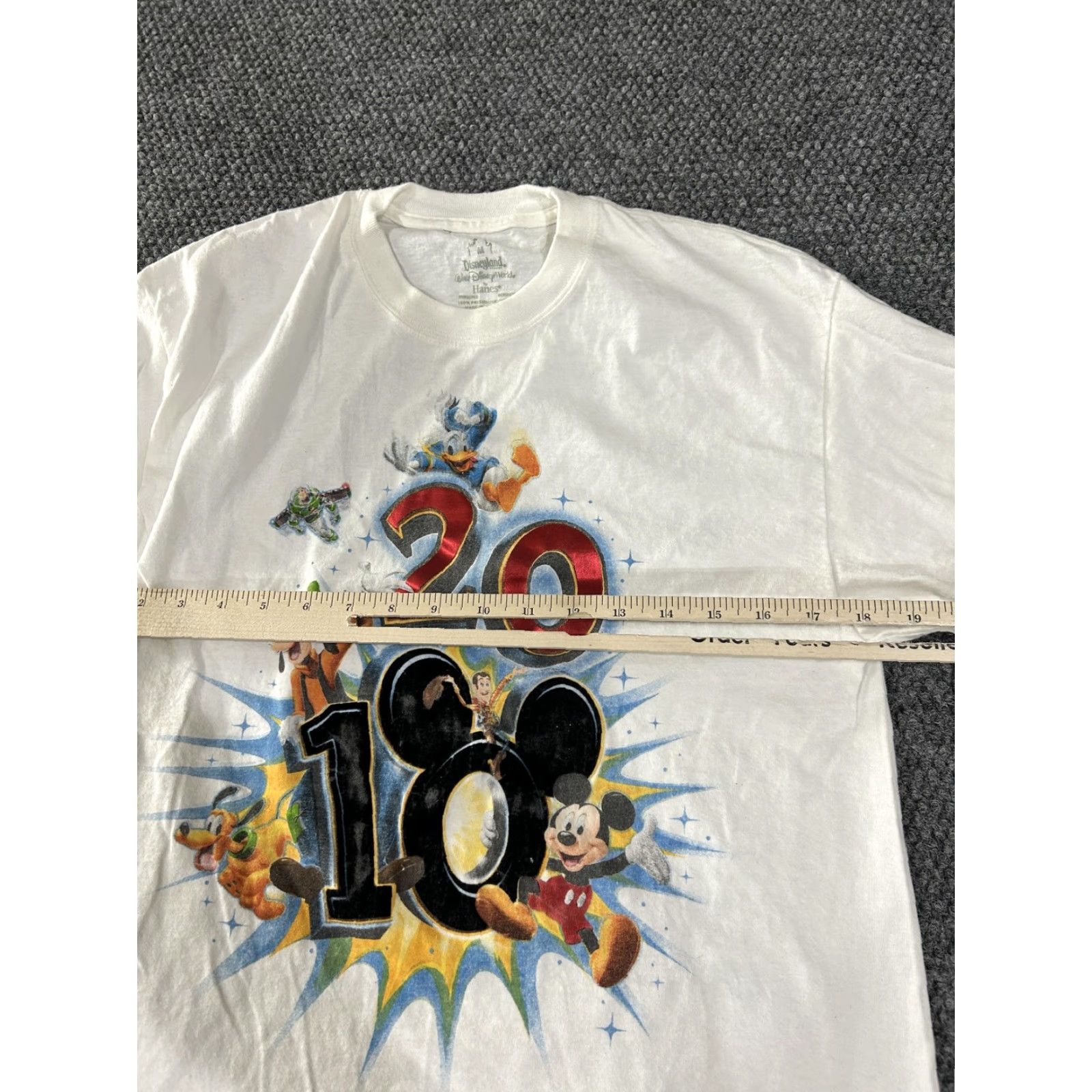 Disney Disney Shirt Mens Medium White Walt Disney World Tour 2010 Mickey Long Sleeve Crew Neck Graphic Print Size US M / EU 48-50 / 2 - 6 Thumbnail