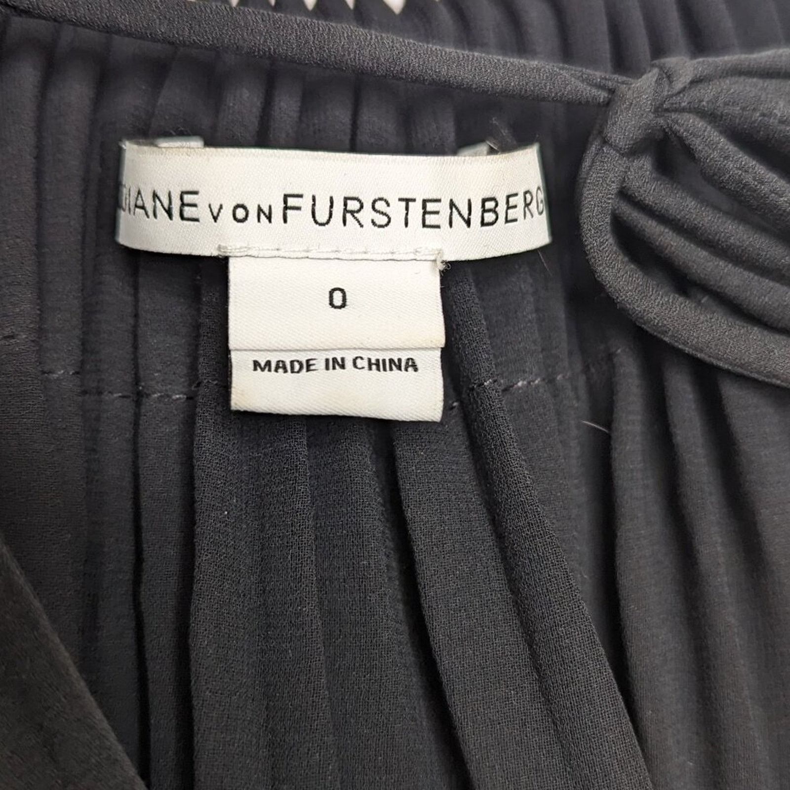 Diane von Furstenberg DVF Diane Von Furstenberg Black Mikino Pleated Mini Dress 0 Size XS / US 0-2 / IT 36-38 - 3 Thumbnail
