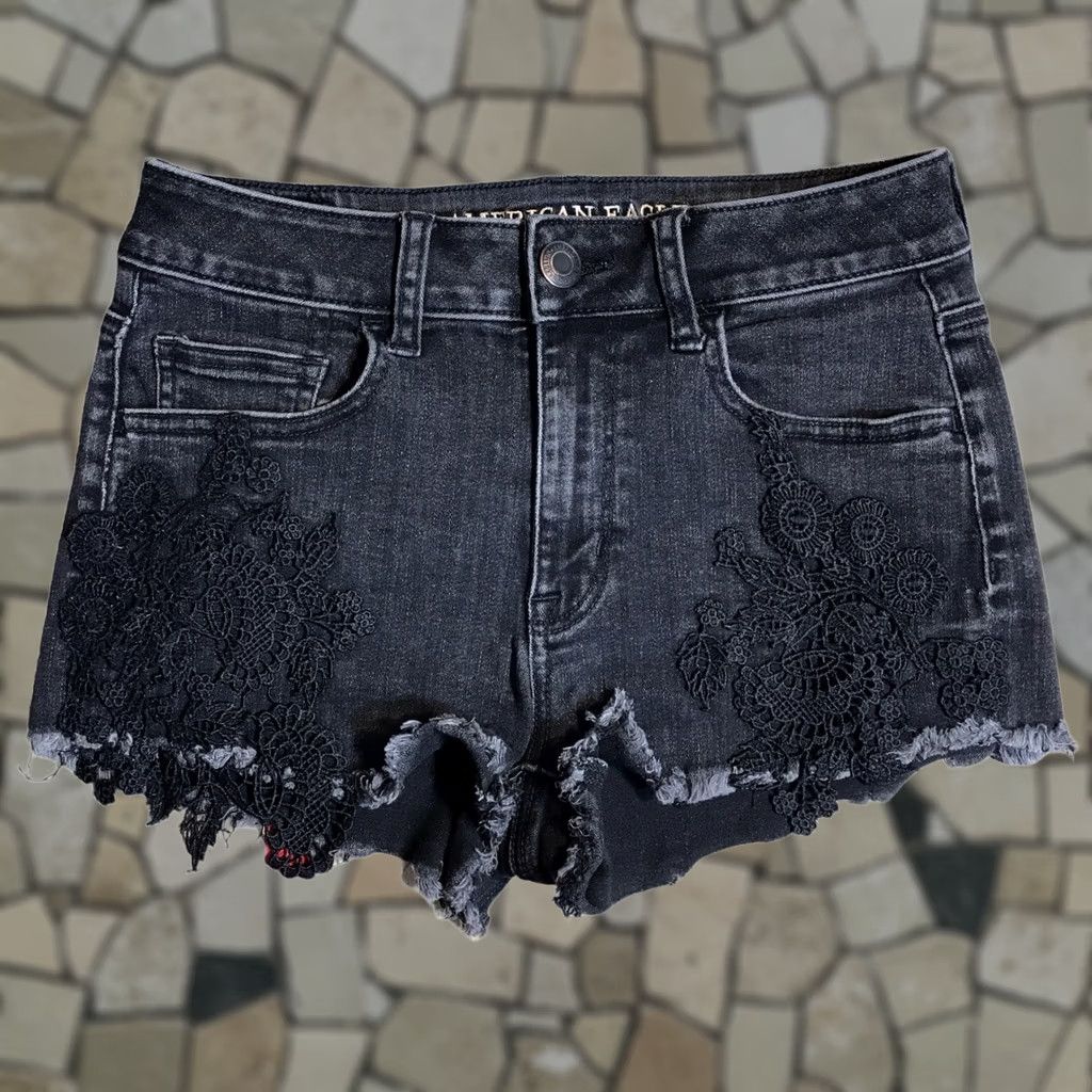 American Eagle Outfitters VINTAGE American Eagle Outfitters Shorts 4 Womens Hi Rise Shortie Denim Black Crochet Lace Stretch 2.0 Inseam 5-Pocket Women Mens? Size 27" / US 4 / IT 40 - 1 Thumbnail