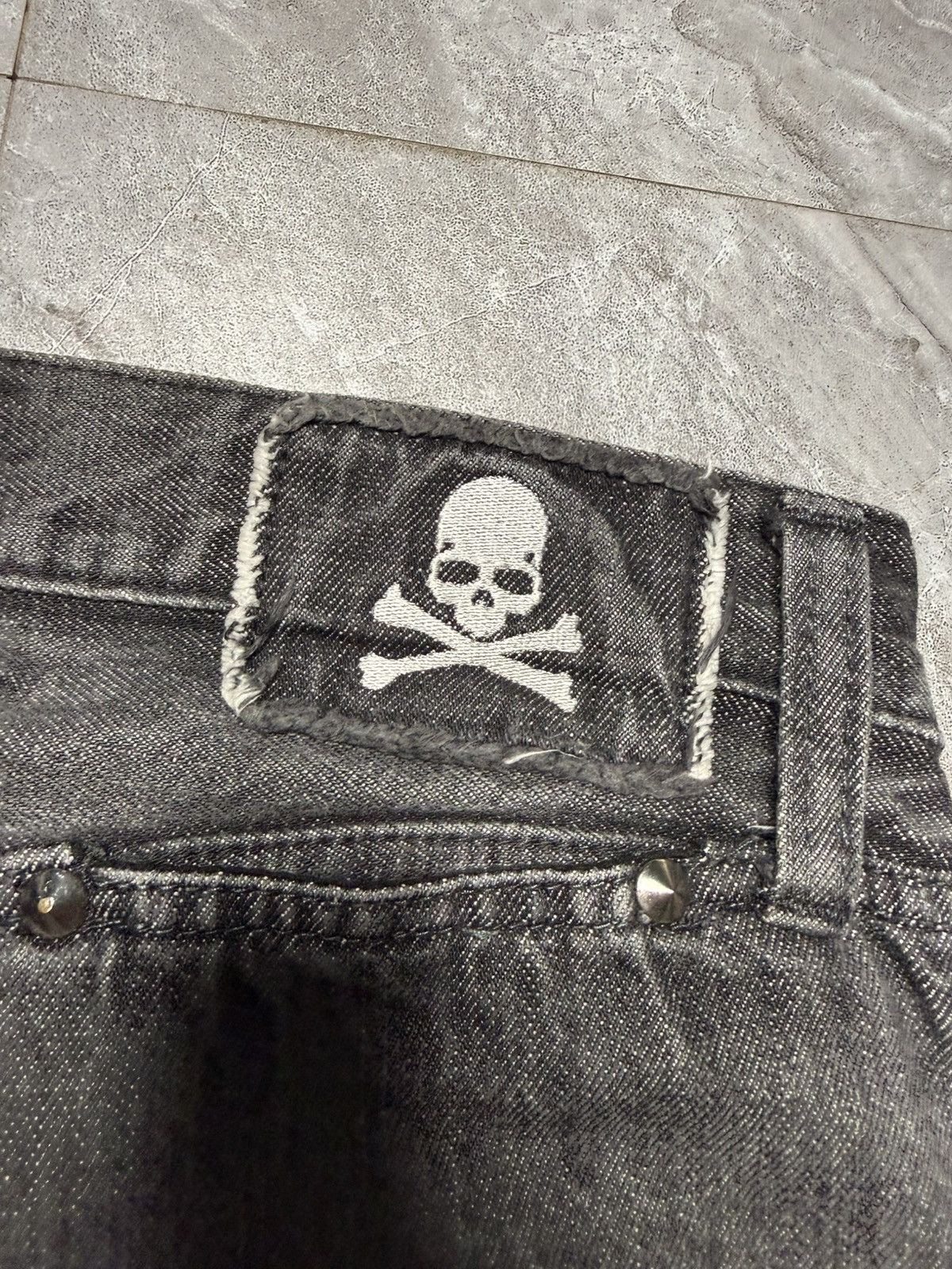 Mastermind Japan Mastermind Japan Embossed Skull Washed Jeans Size US 30 / EU 46 - 9 Thumbnail