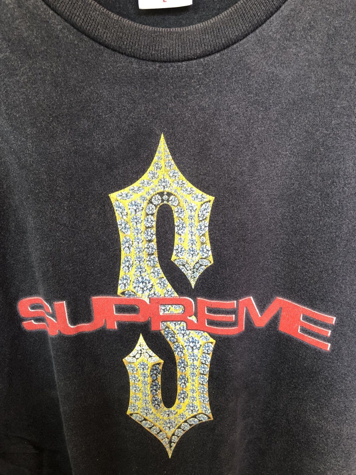 Vintage Vintage Supreme Diamond SS18 Shirt Faded Tee Size US L / EU 52-54 / 3 - 3 Thumbnail