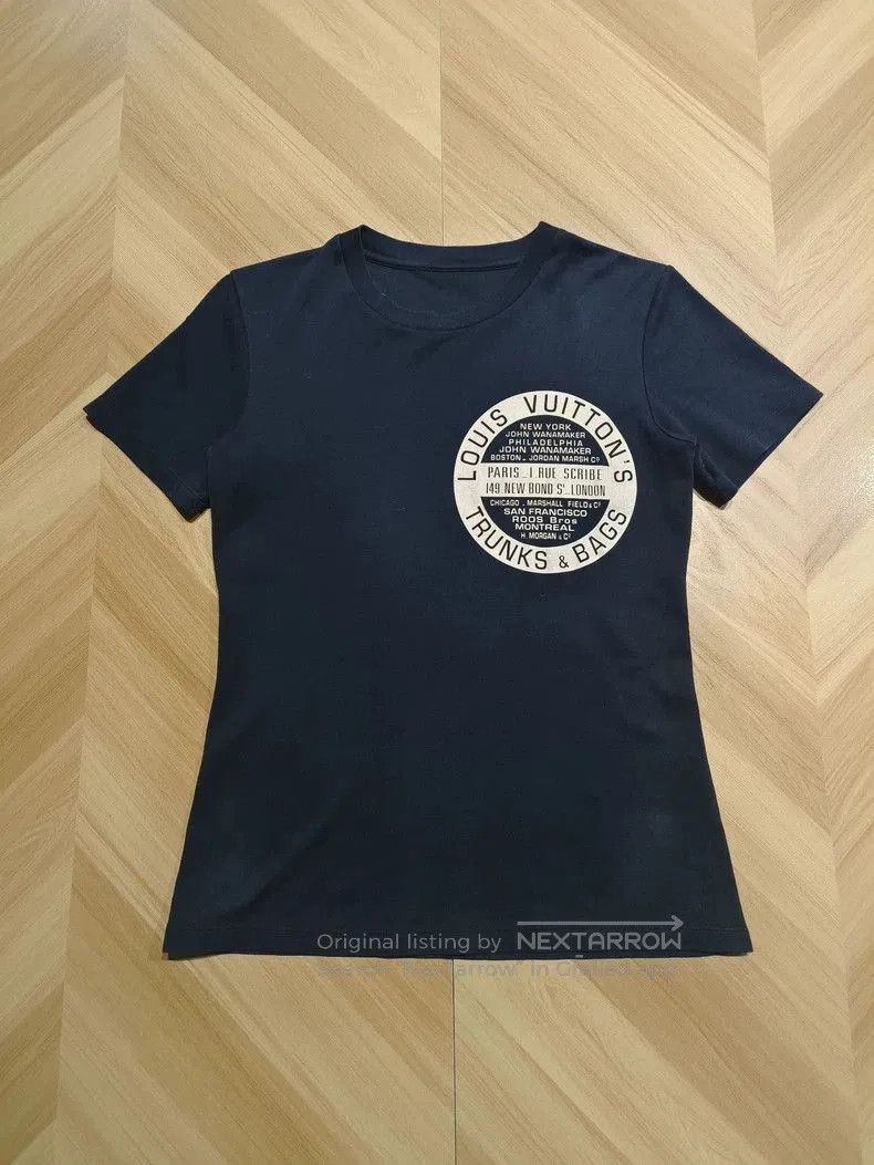 Louis Vuitton Louis Vuitton Women's Short Sleeve T. Size US S / EU 44-46 / 1 - 1 Thumbnail