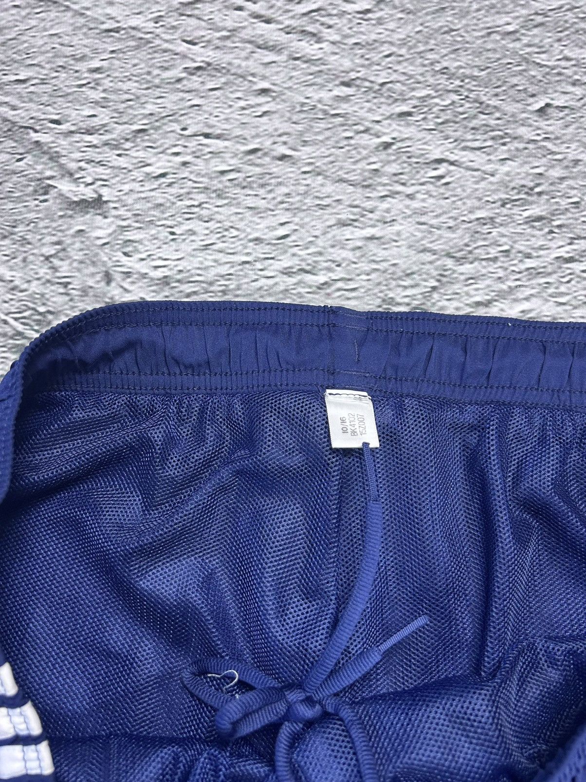 Adidas Adidas track suit vintage navy blue nylon track pants drill Size US XXL / EU 58 / 5 - 9 Thumbnail