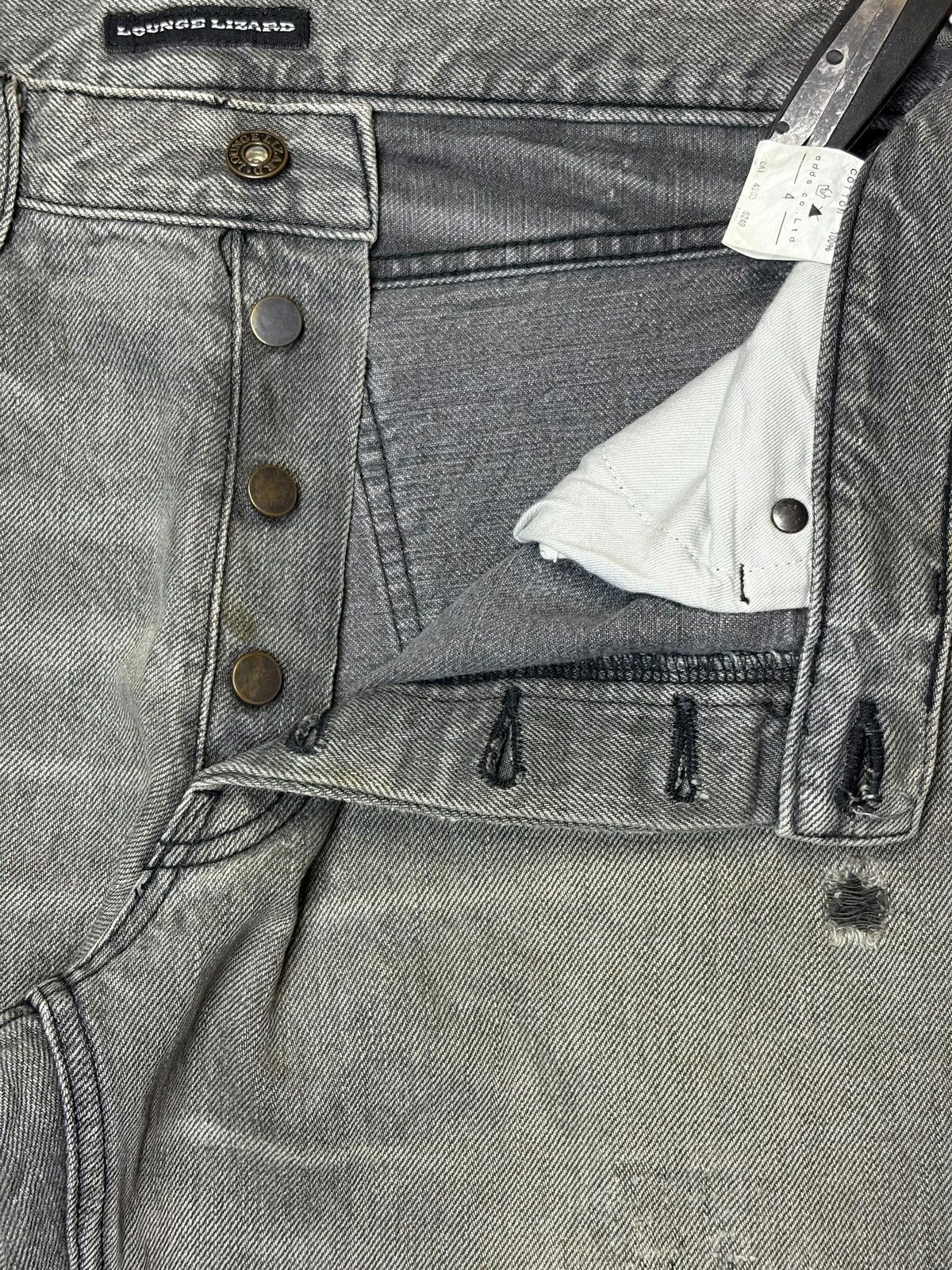 Japanese Brand Vintage Japanese Brand Faded Wash Distress Baggy Jeans Size US 33 - 3 Thumbnail