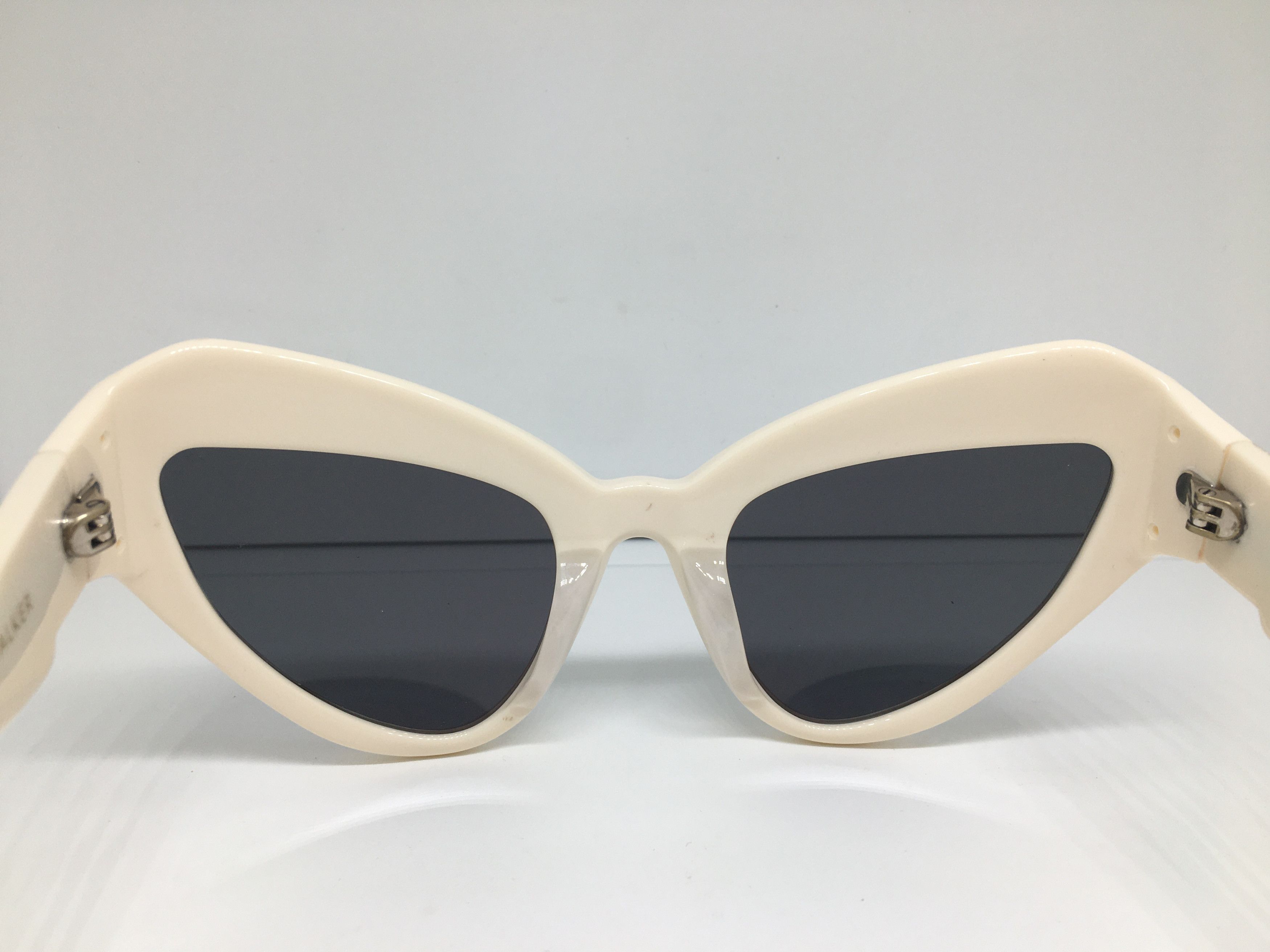 Karen Walker Karen Walker White Cat Eye Oversize Sunglasses Frame Size ONE SIZE - 5 Thumbnail