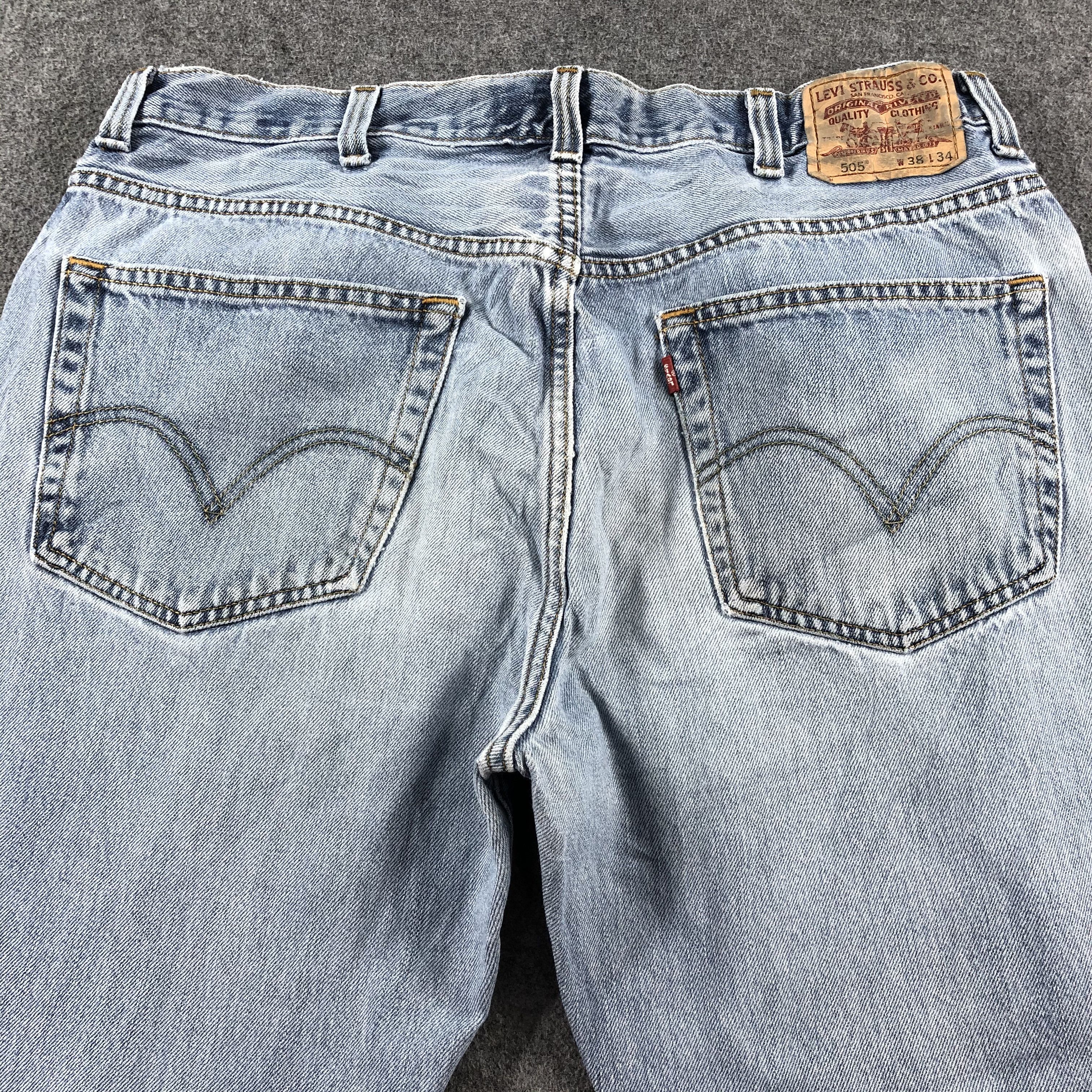Levi's Vintage Blue Wash Levis 505 Jeans-J2478 Size US 37 - 4 Thumbnail
