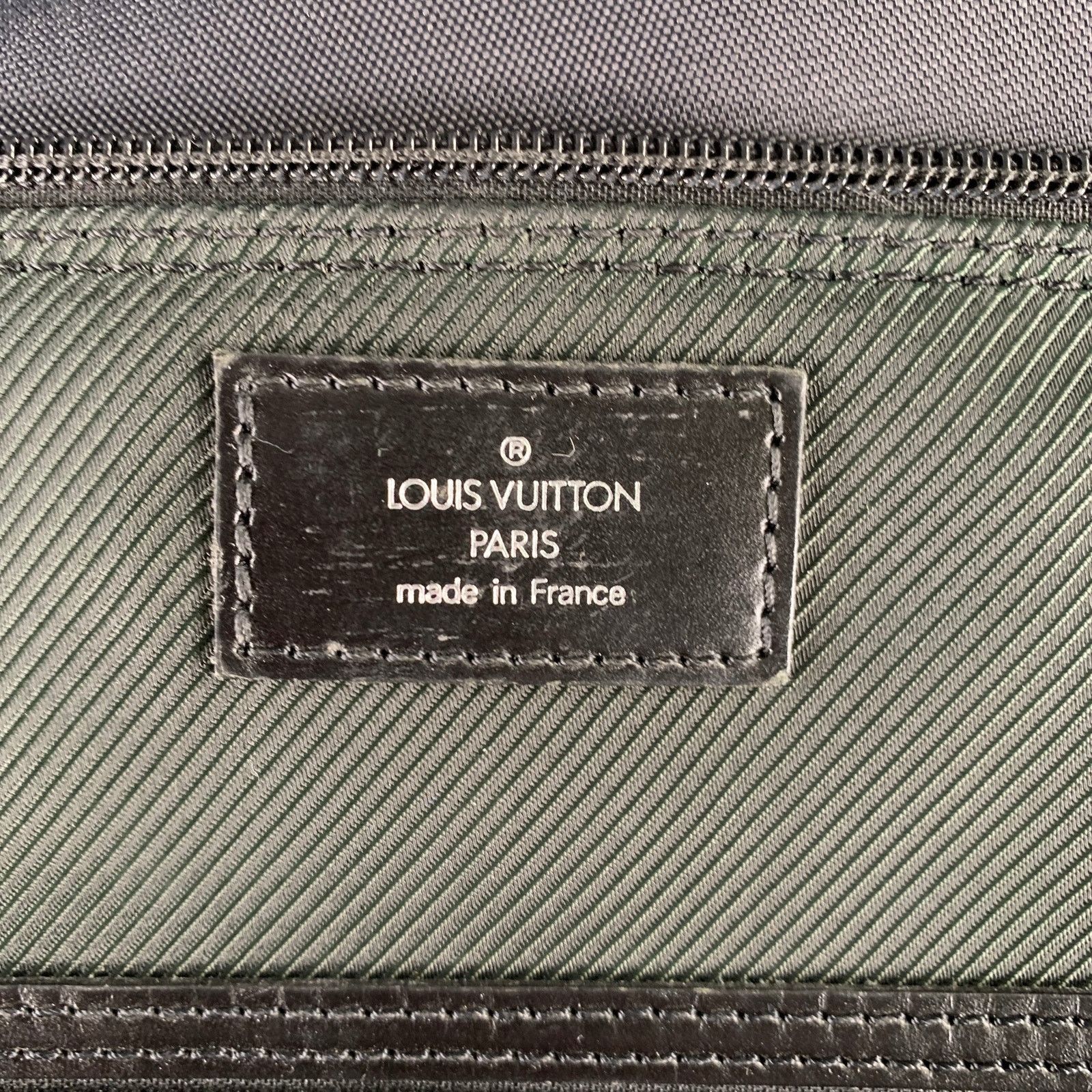 Louis Vuitton Taiga Portable Gibeciere Ardoise Two Tone Nylon Leather Size ONE SIZE - 11 Thumbnail
