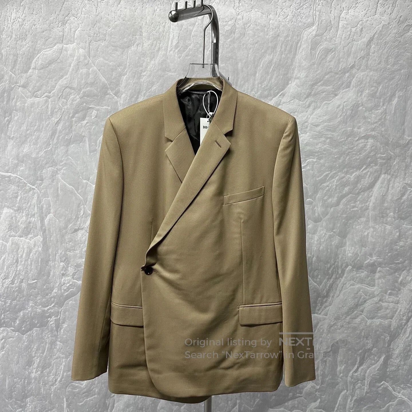 Dior dior beige wool suit jacket and trousers. Size US L / EU 52-54 / 3 - 1 Thumbnail