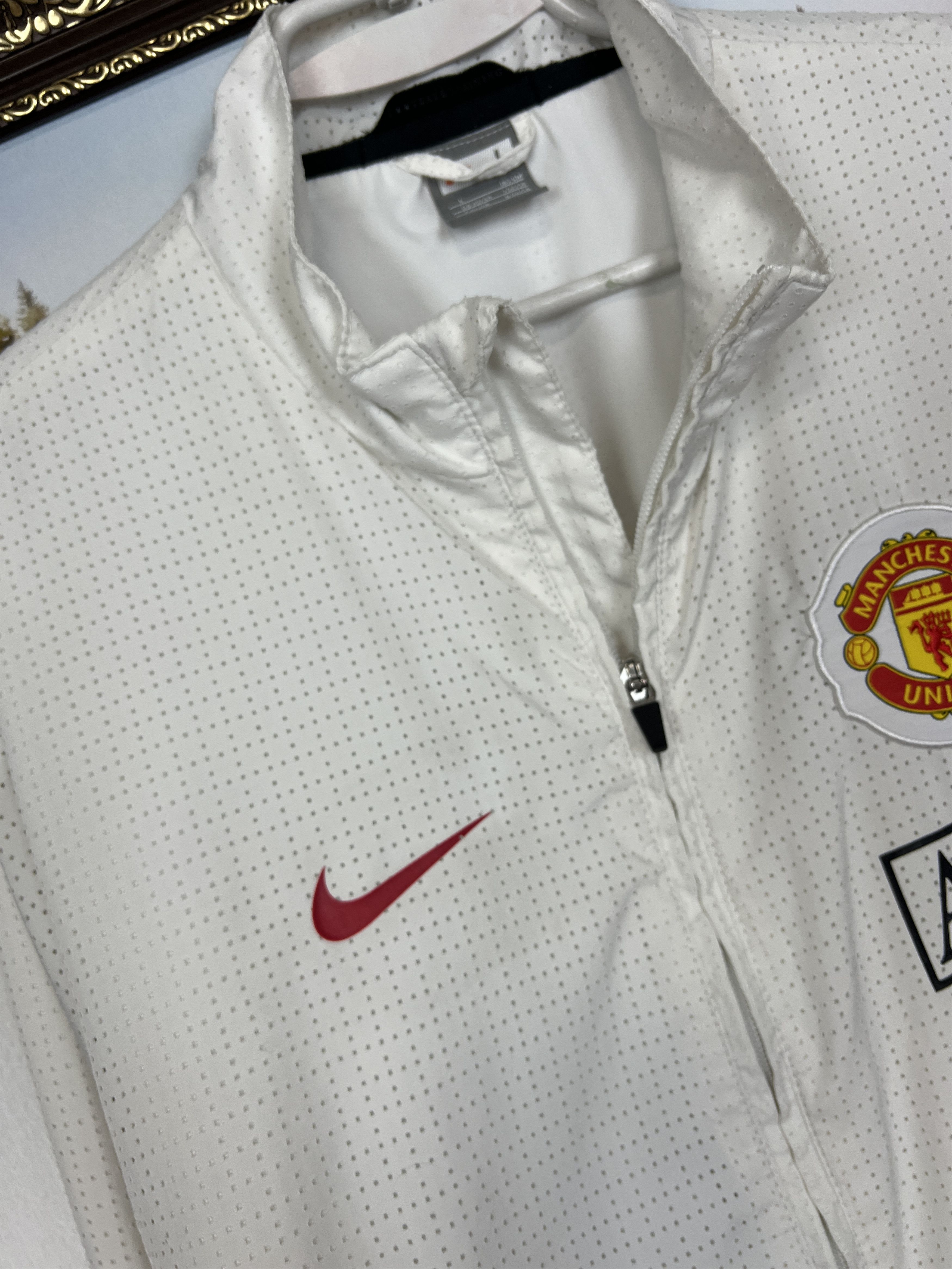 Nike Vintage Nike AIG Manchester United Football Jacket Size US L / EU 52-54 / 3 - 5 Thumbnail