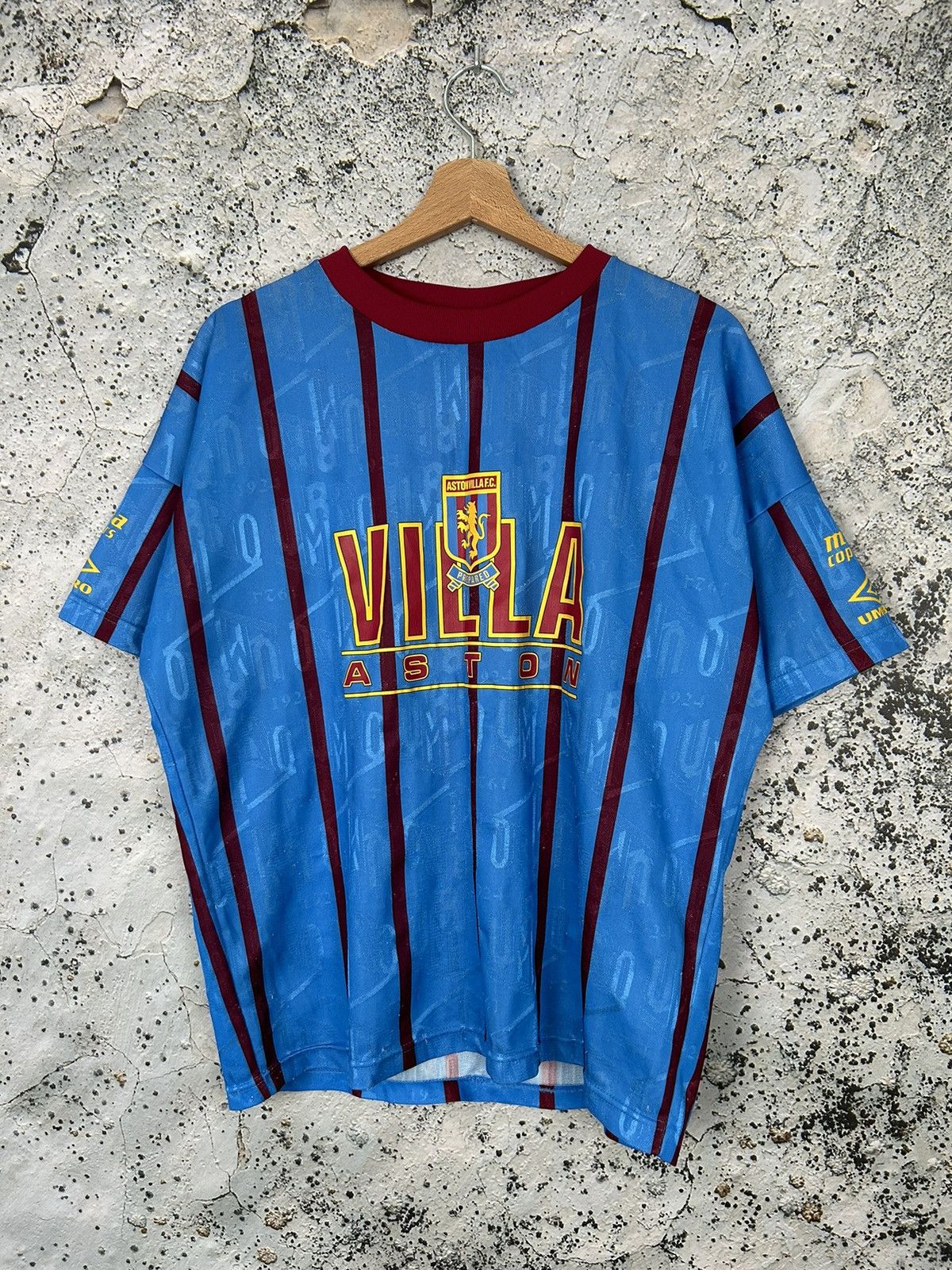 Umbro Vintage 90s Aston Villa Soccer Jersey Training Football Size US S / EU 44-46 / 1 - 1 Thumbnail